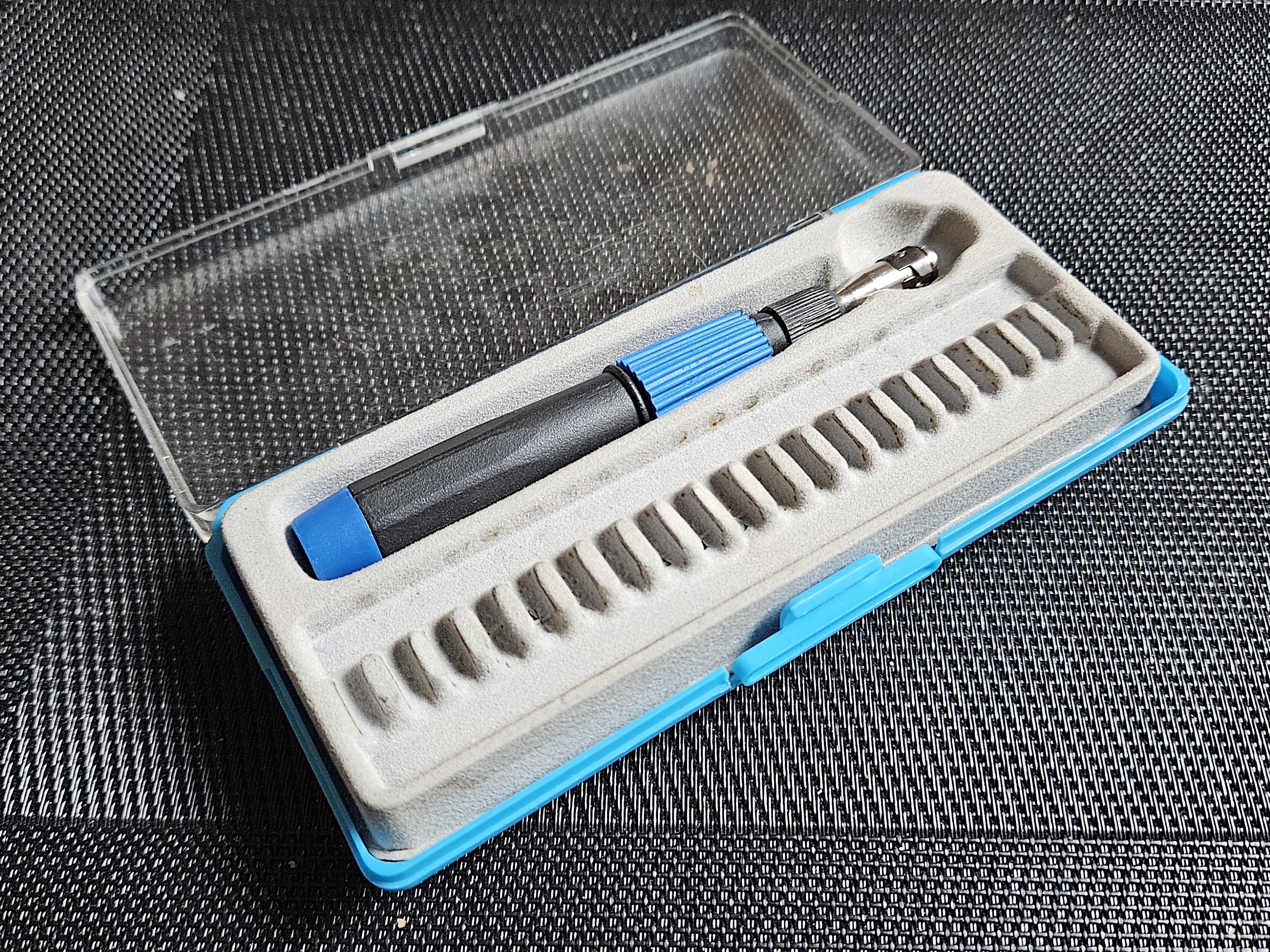 Miniatura 2 do modelo 3D Mini screwdriver precision bit set insert