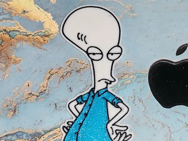 American Dad - Roger the Alien - magnet or keychain