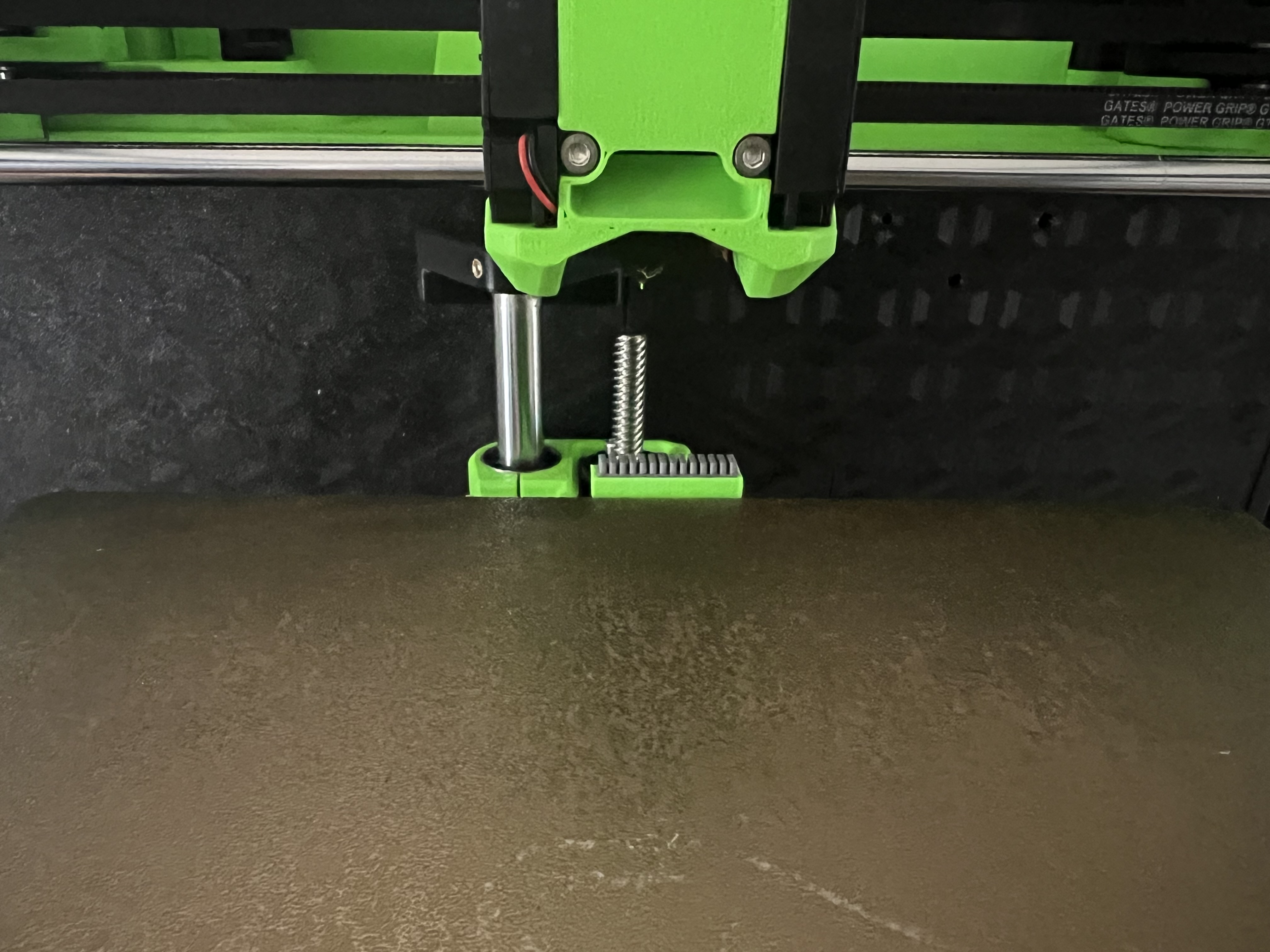 ENG Rear Z Nozzle Brush Mount (A1 Brush) — Centered & Support-Free Remix