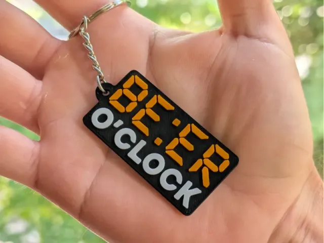BEER O'CLOCK - Keychain