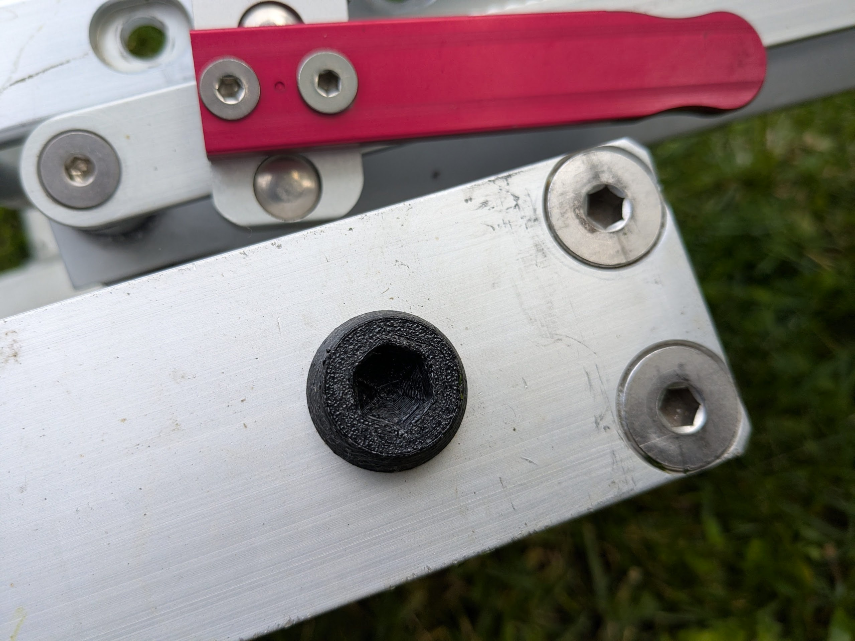 1UP bike rack hole protector