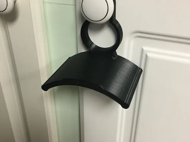 Headphone hanger for < 0.75" knob