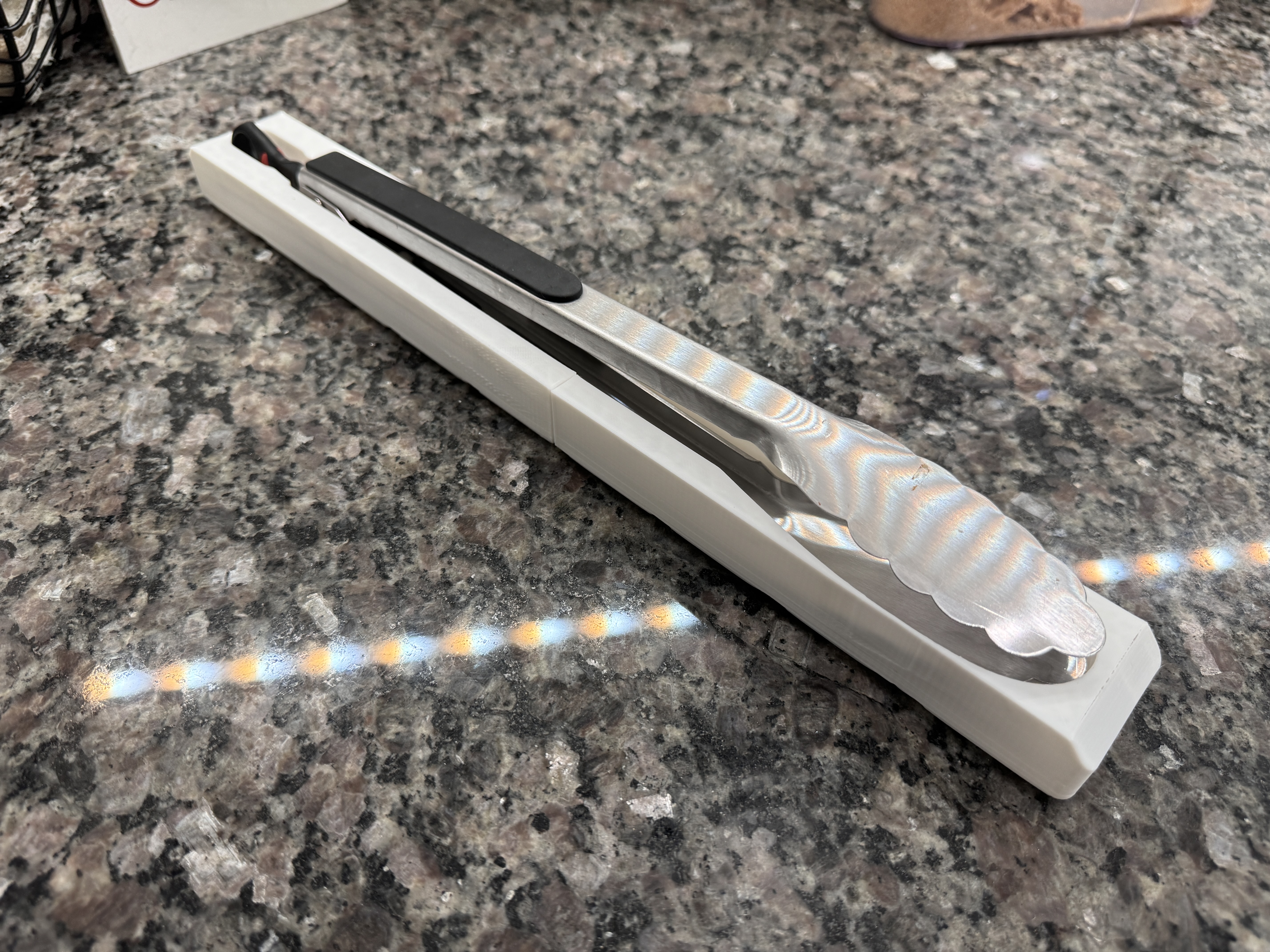 Gridfinity Bin for Oxo 12" Tongs