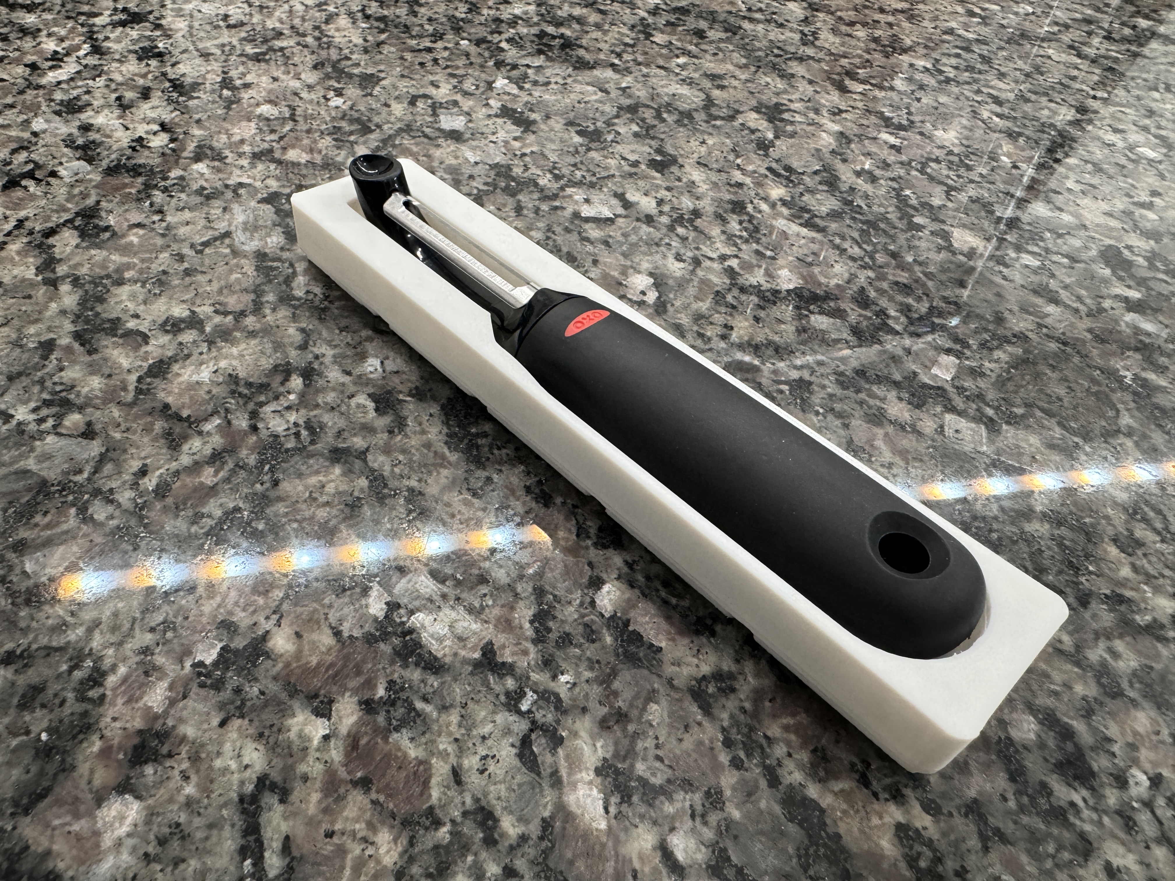 Gridfinity Bin for Oxo Swivel Peeler