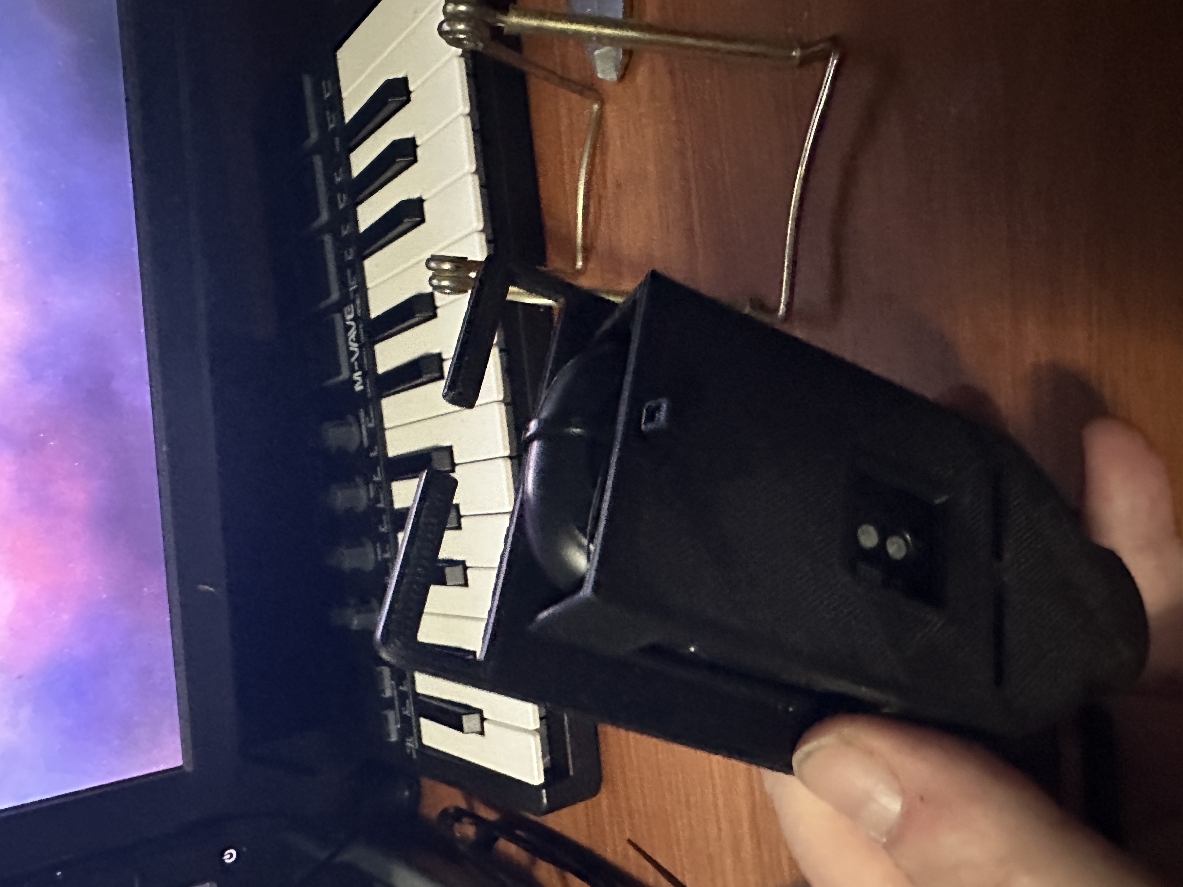 Wireless Guitar Transmitter Pouch (A8) by KKNOPP Download free STL