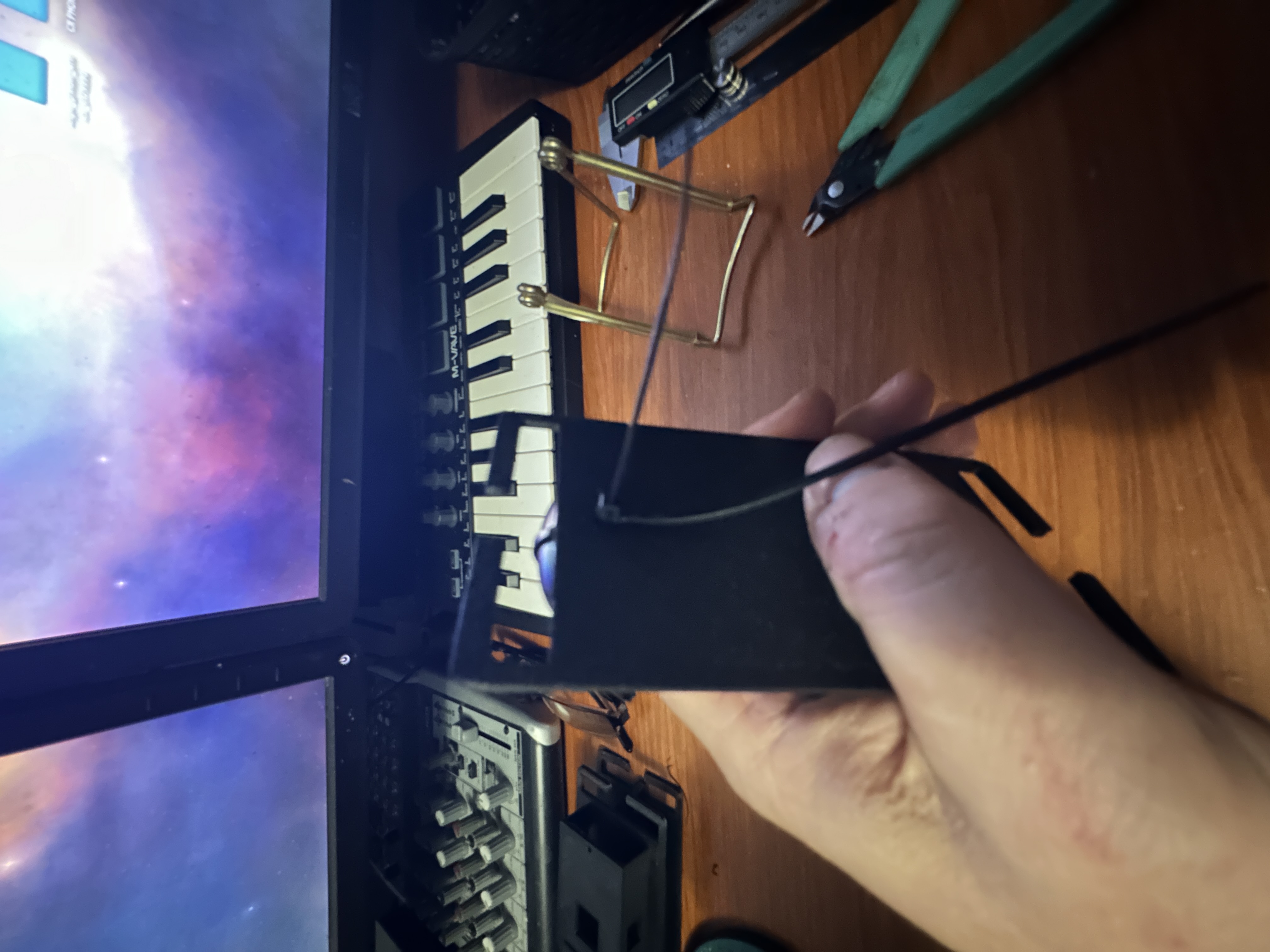 Wireless Guitar Transmitter Pouch (A8) by KKNOPP Download free STL