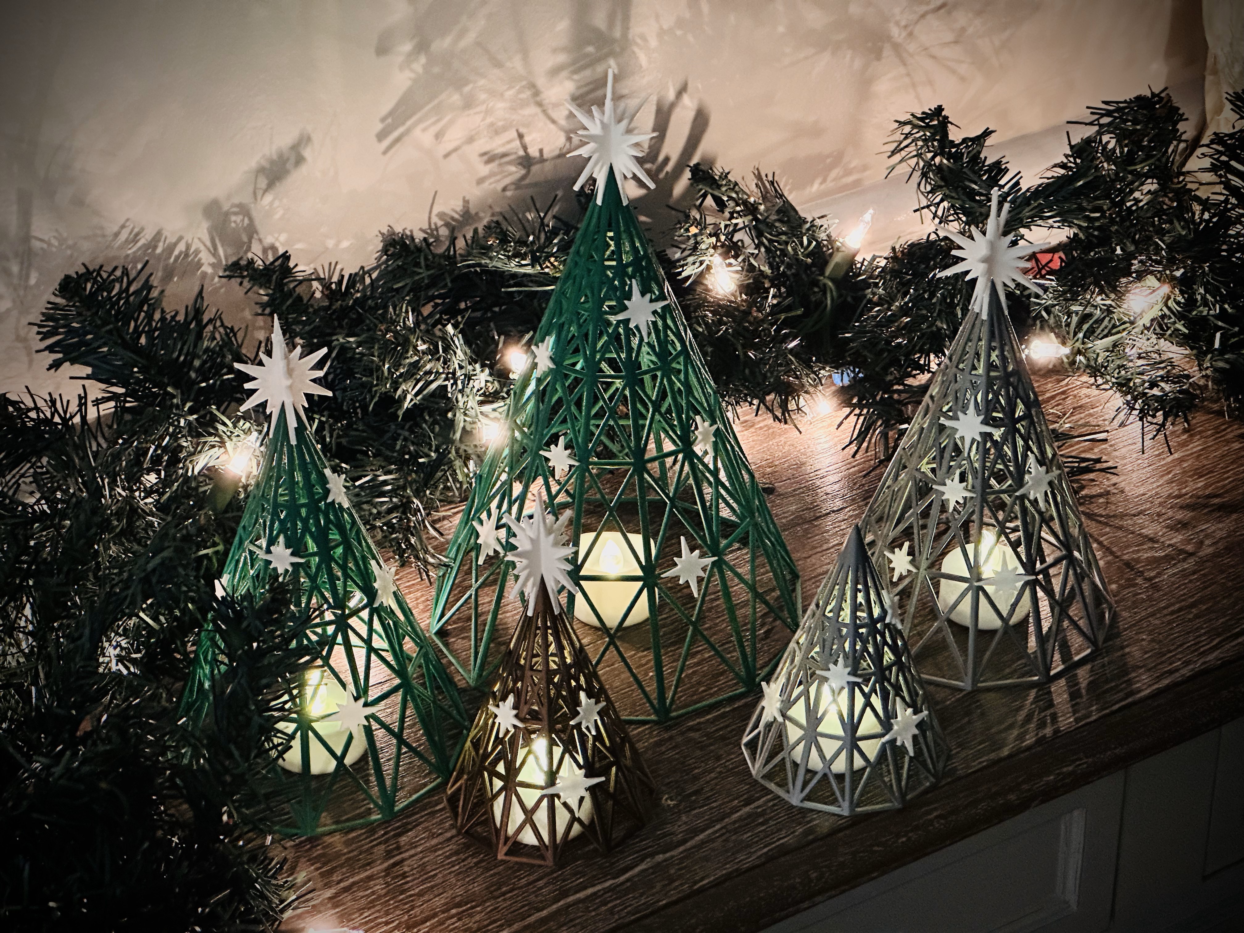 Miniatura 4 do modelo 3D Geometric Christmas Tree