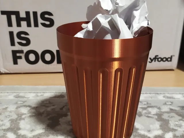 Table Trash Can (Vase Mode)