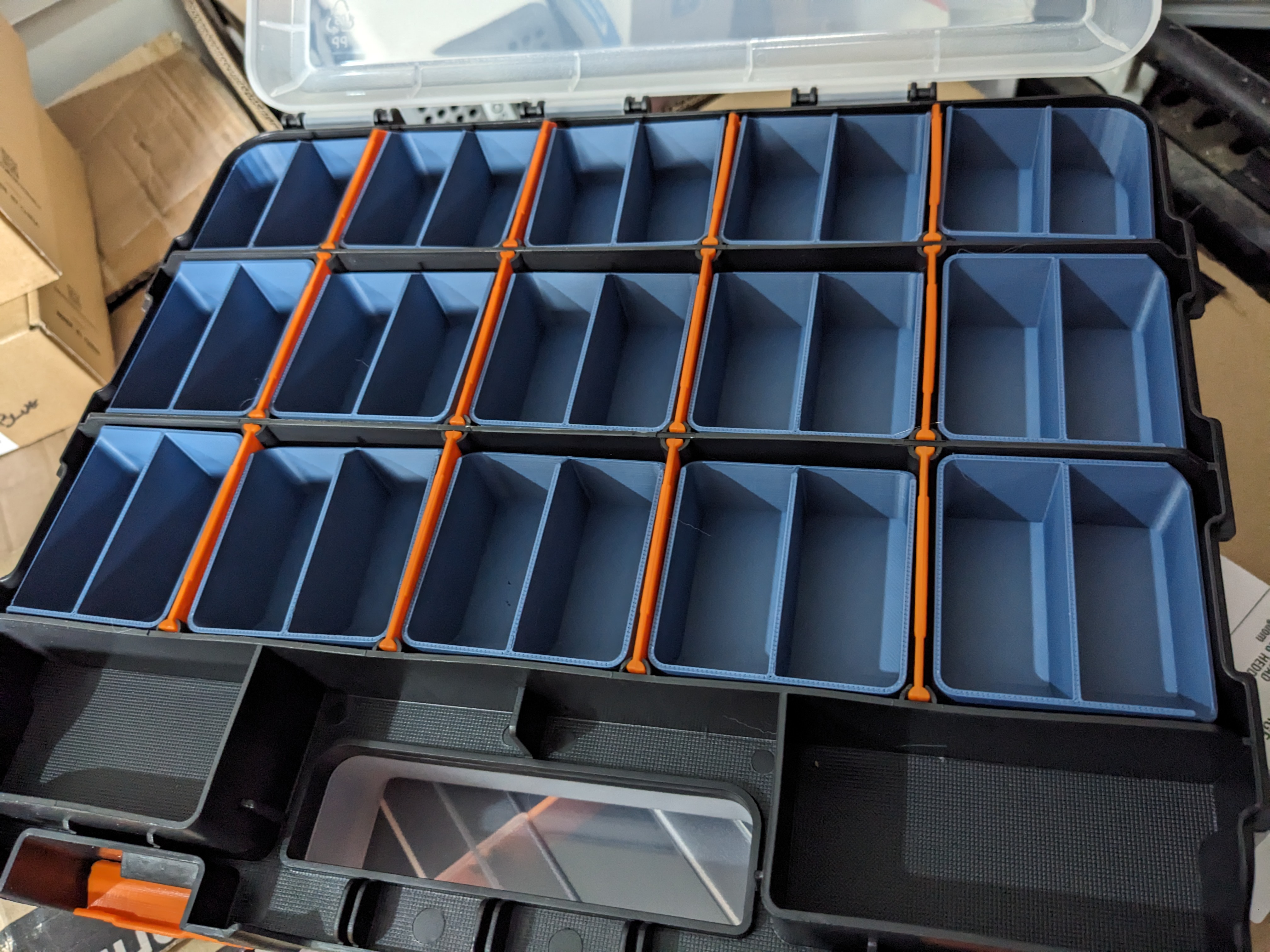 More simple storage bins for a doublesided small parts box