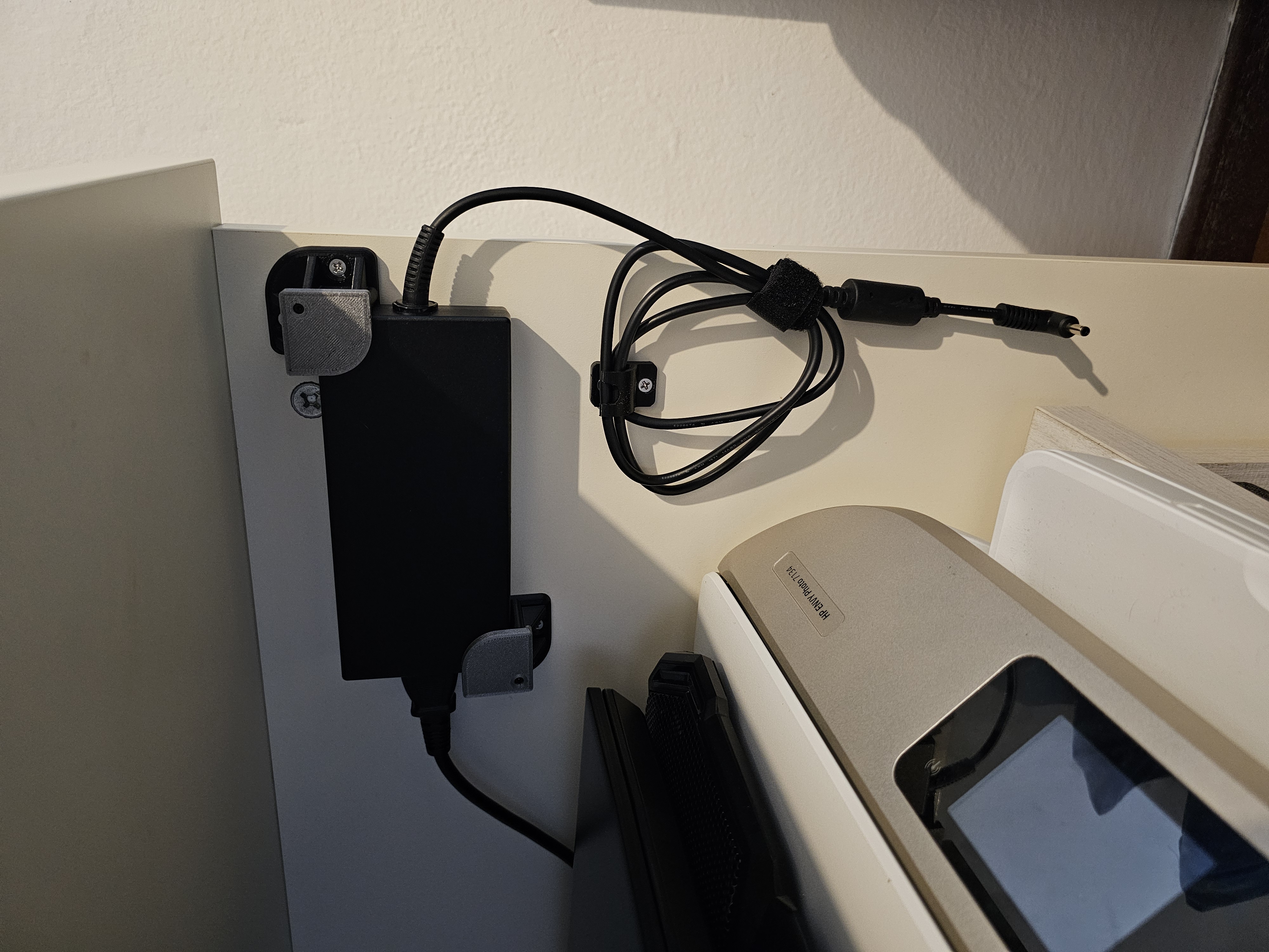 MSI Power Supply Holder