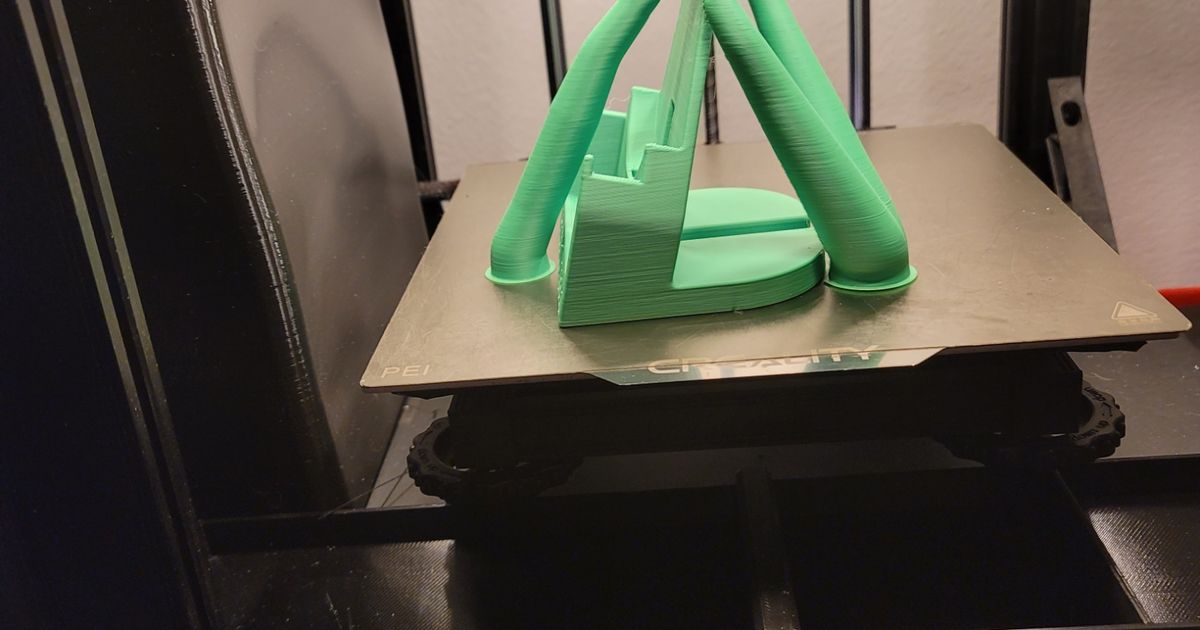 The Samsung Galaxy Note 20 Ultra stand with wireless charging. by Don