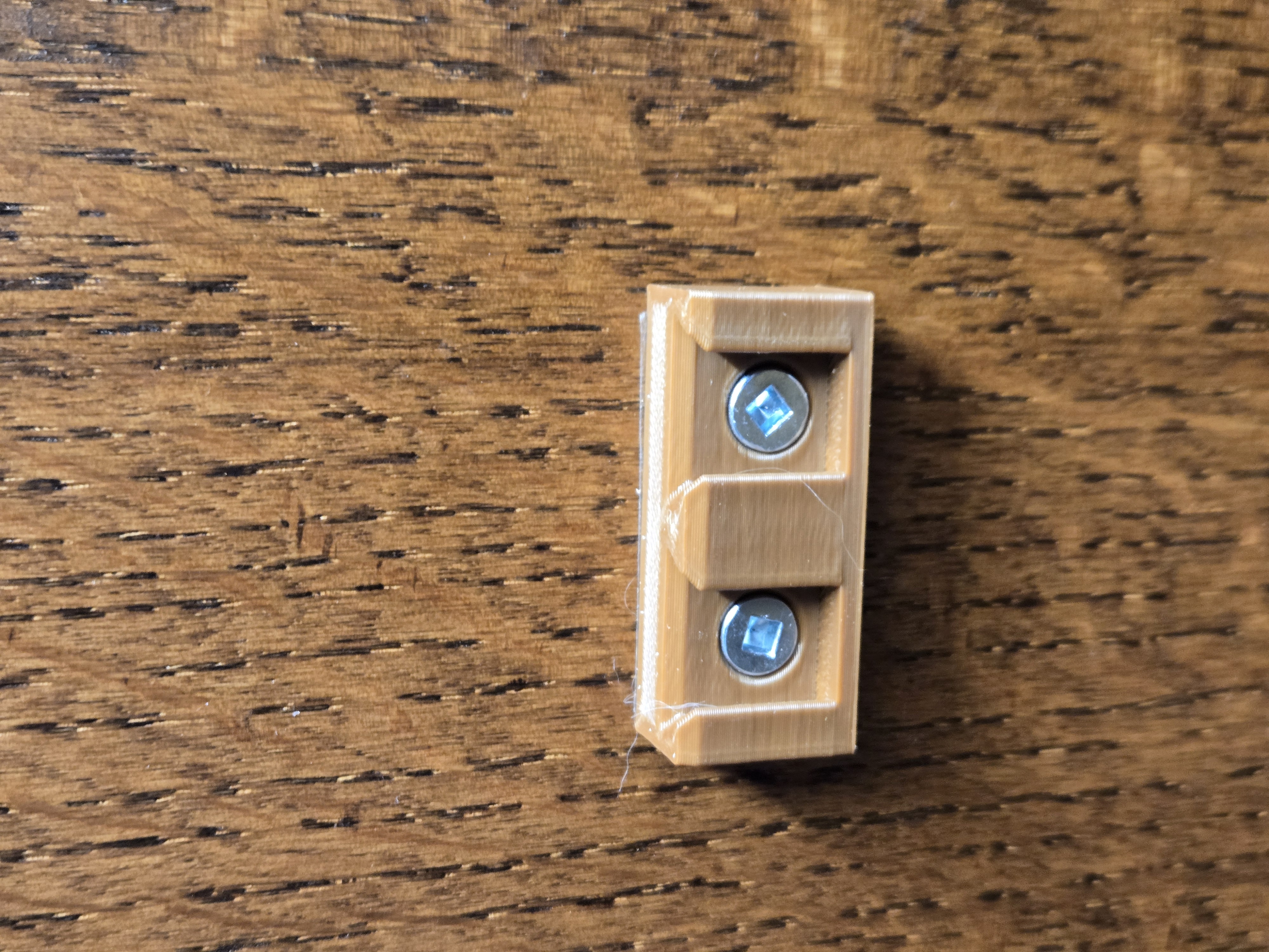 Loose Dovetail Wall Mount