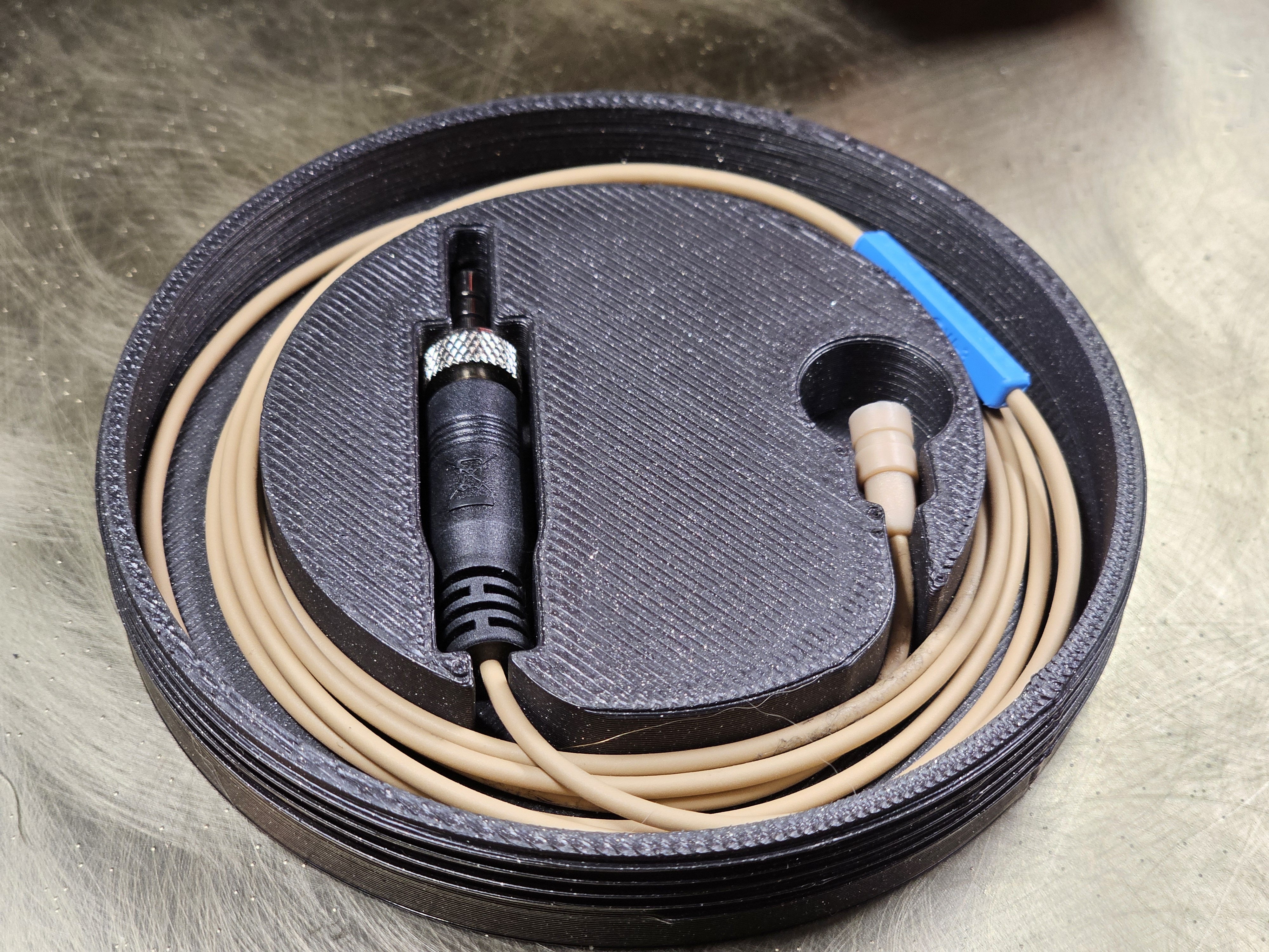 Sennheiser MKE2 lavailler box