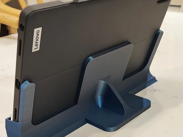 Tablet stand/holder with side grips