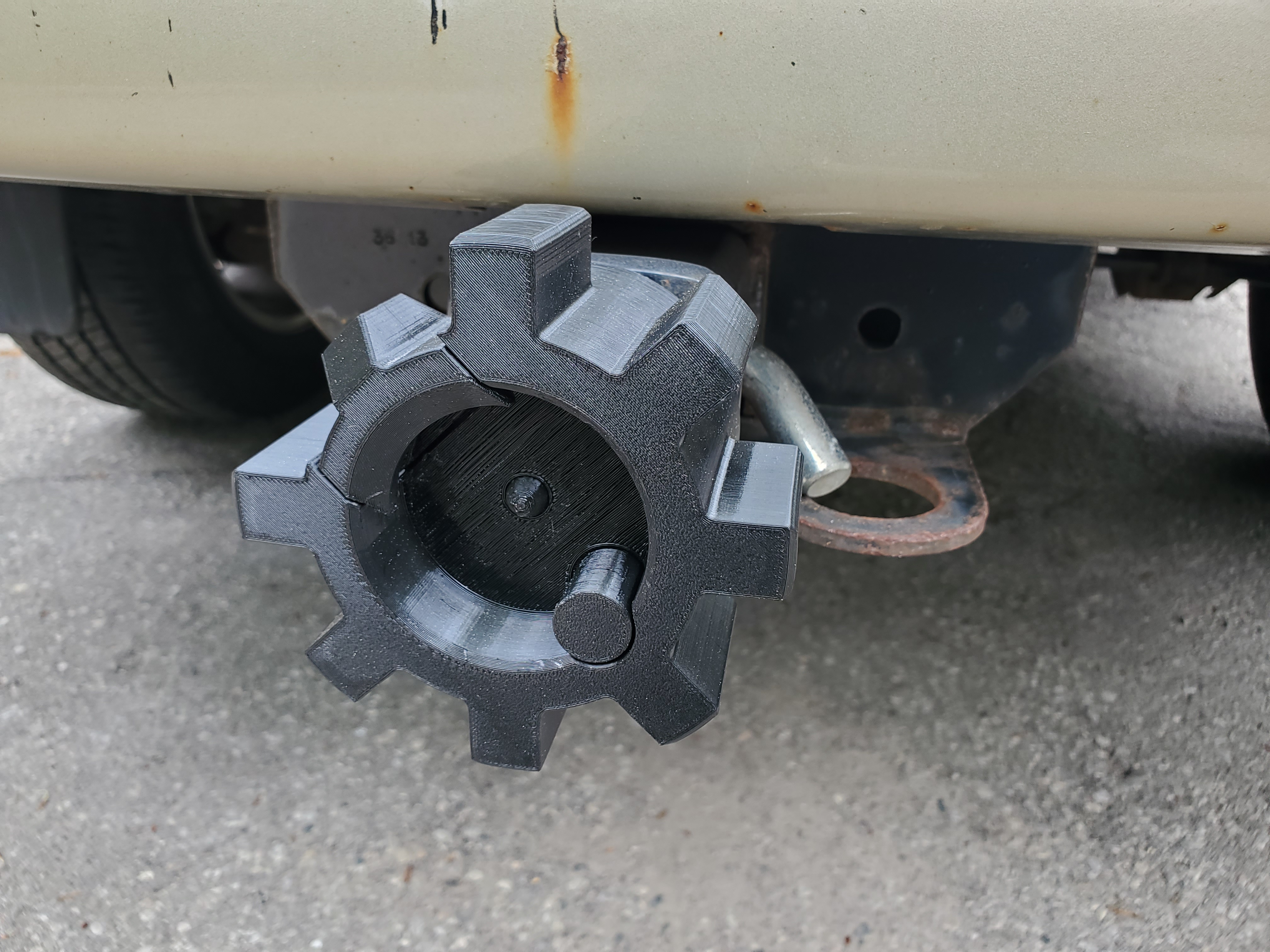 AR-15 trailer hitch cover, Mk 2.