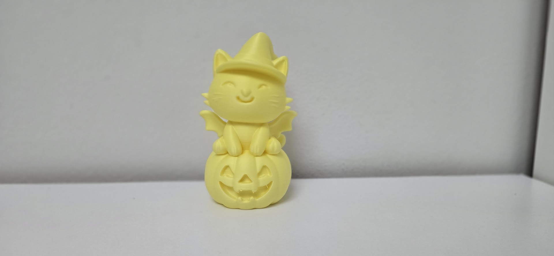 Halloween Cat on Pumpkin
