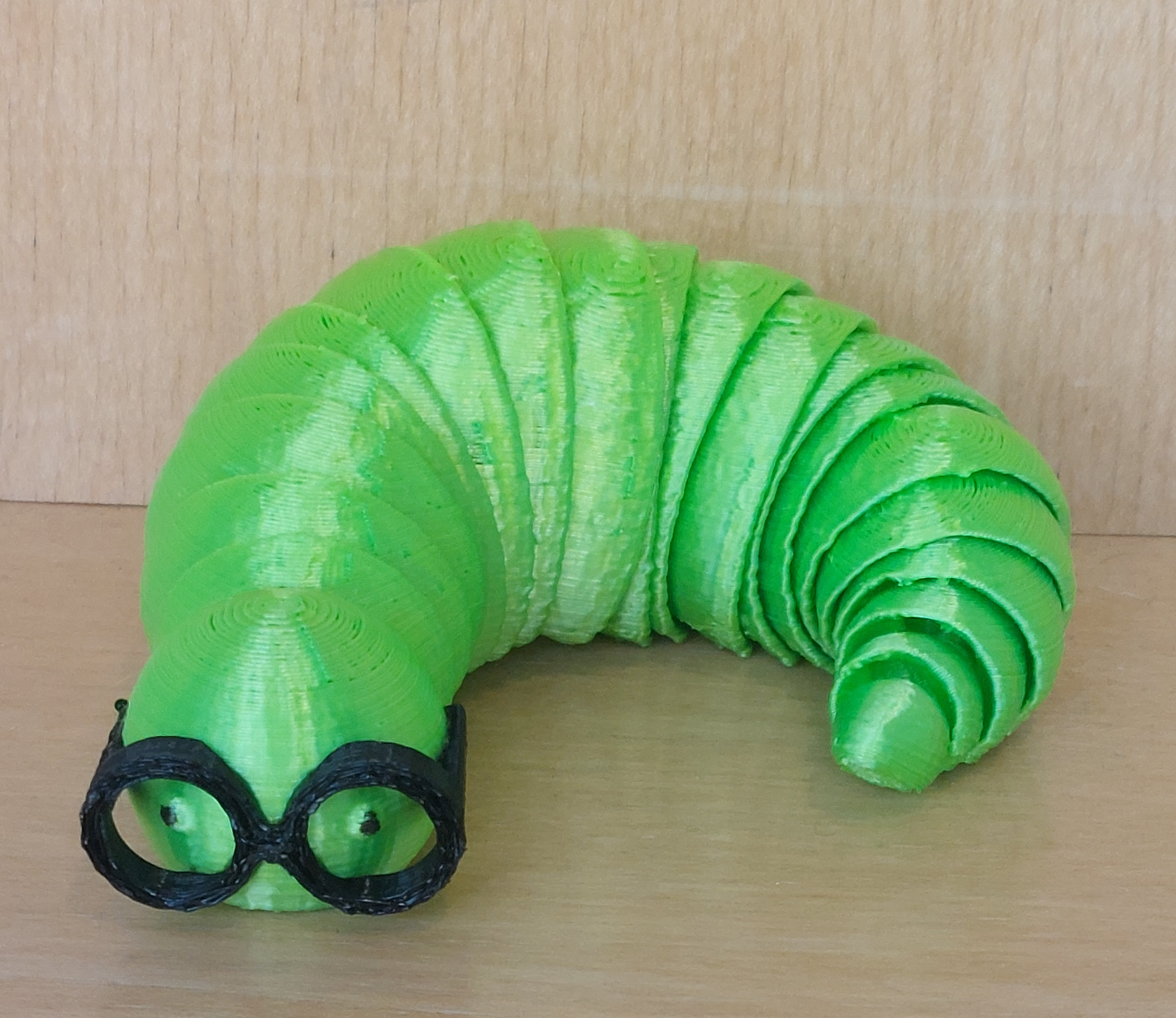 Miniatura 2 do modelo 3D Articulated Bookworm