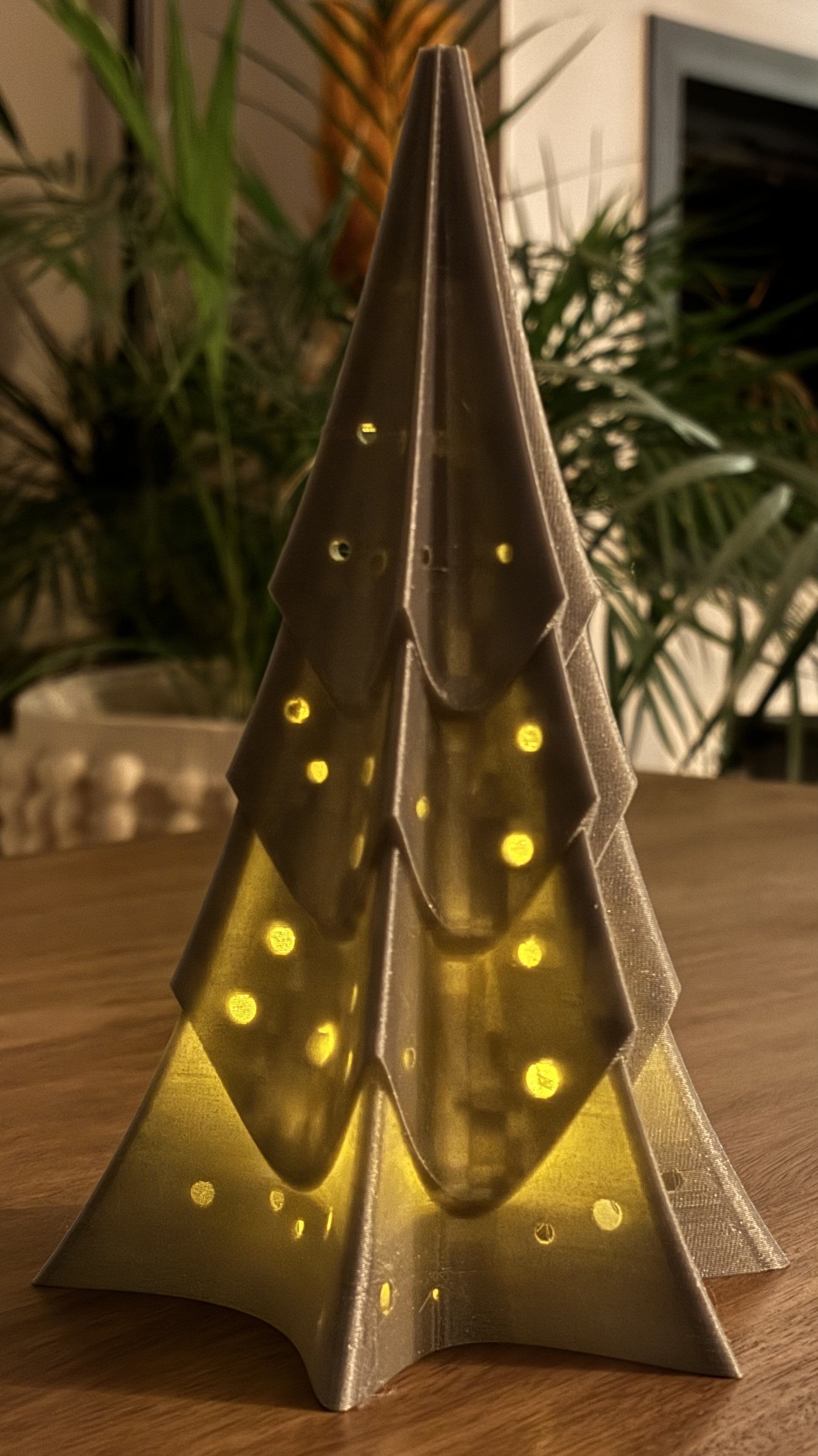 Another Tea Light Christmas Tree by Machtrim Download free STL model