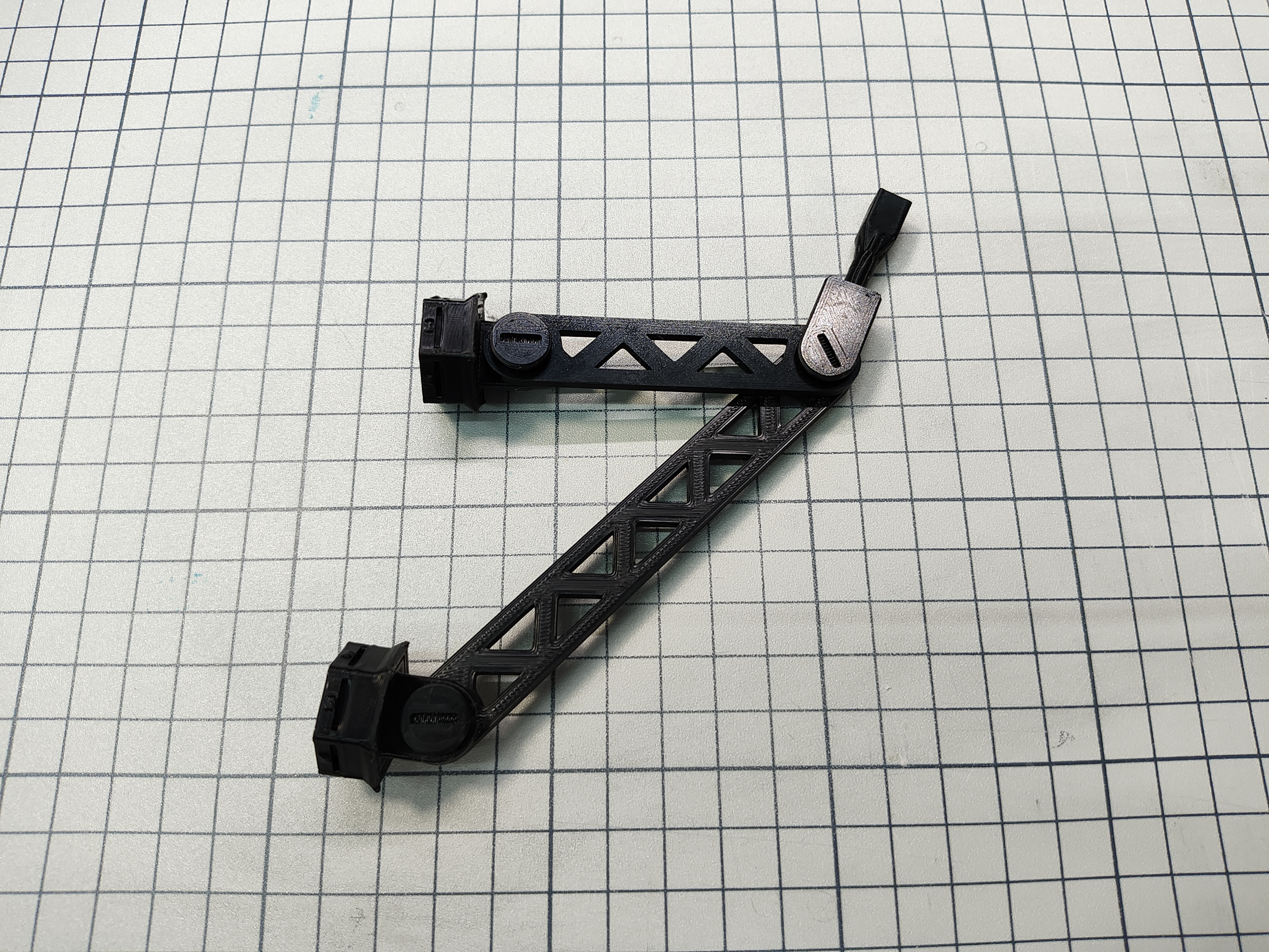 Gunpla Display Arm for Honeycomb Storage Wall