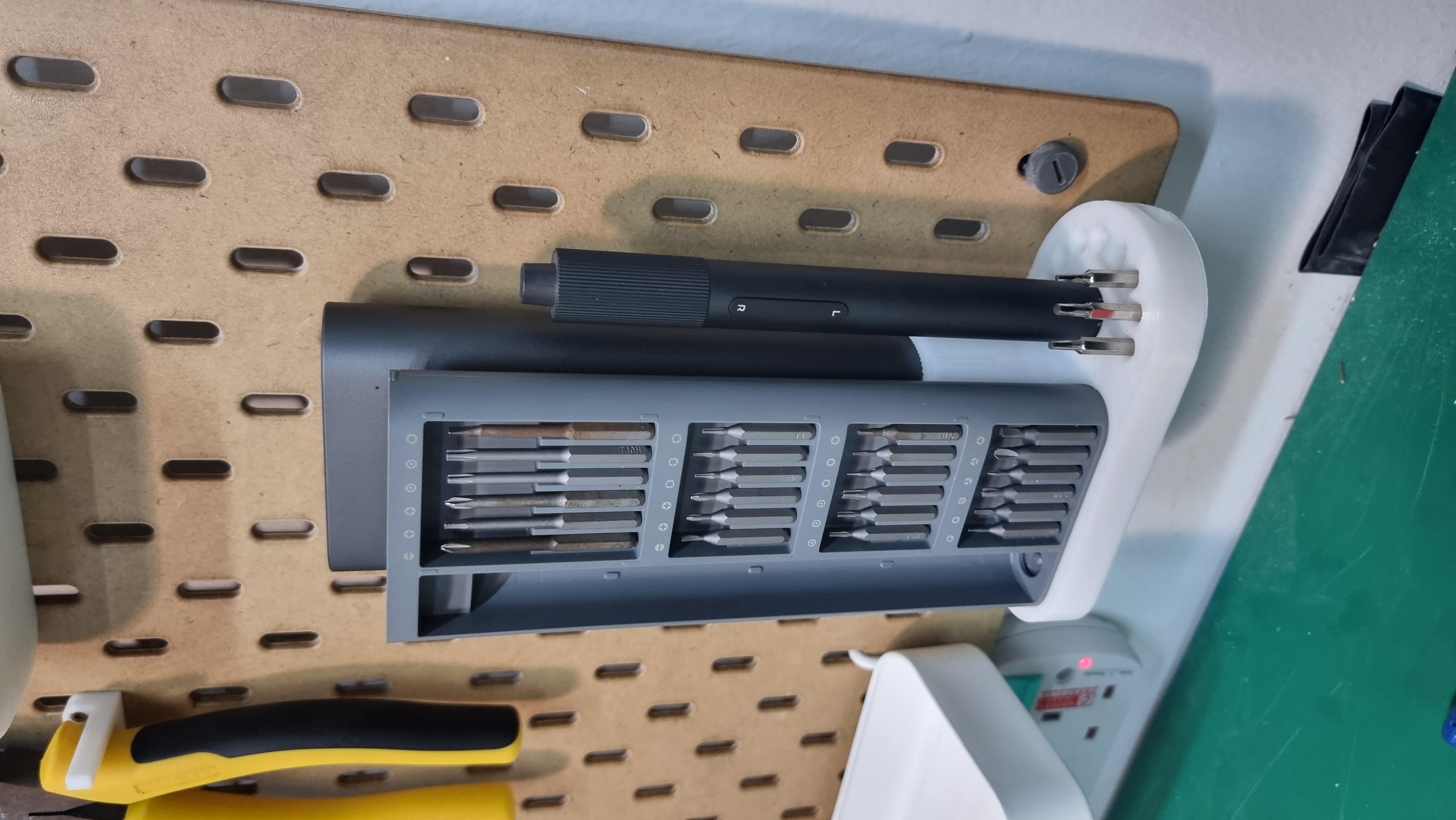 Xiaomi Electric Screwdriver | Ikea Skadis collection (Medium difficulty)