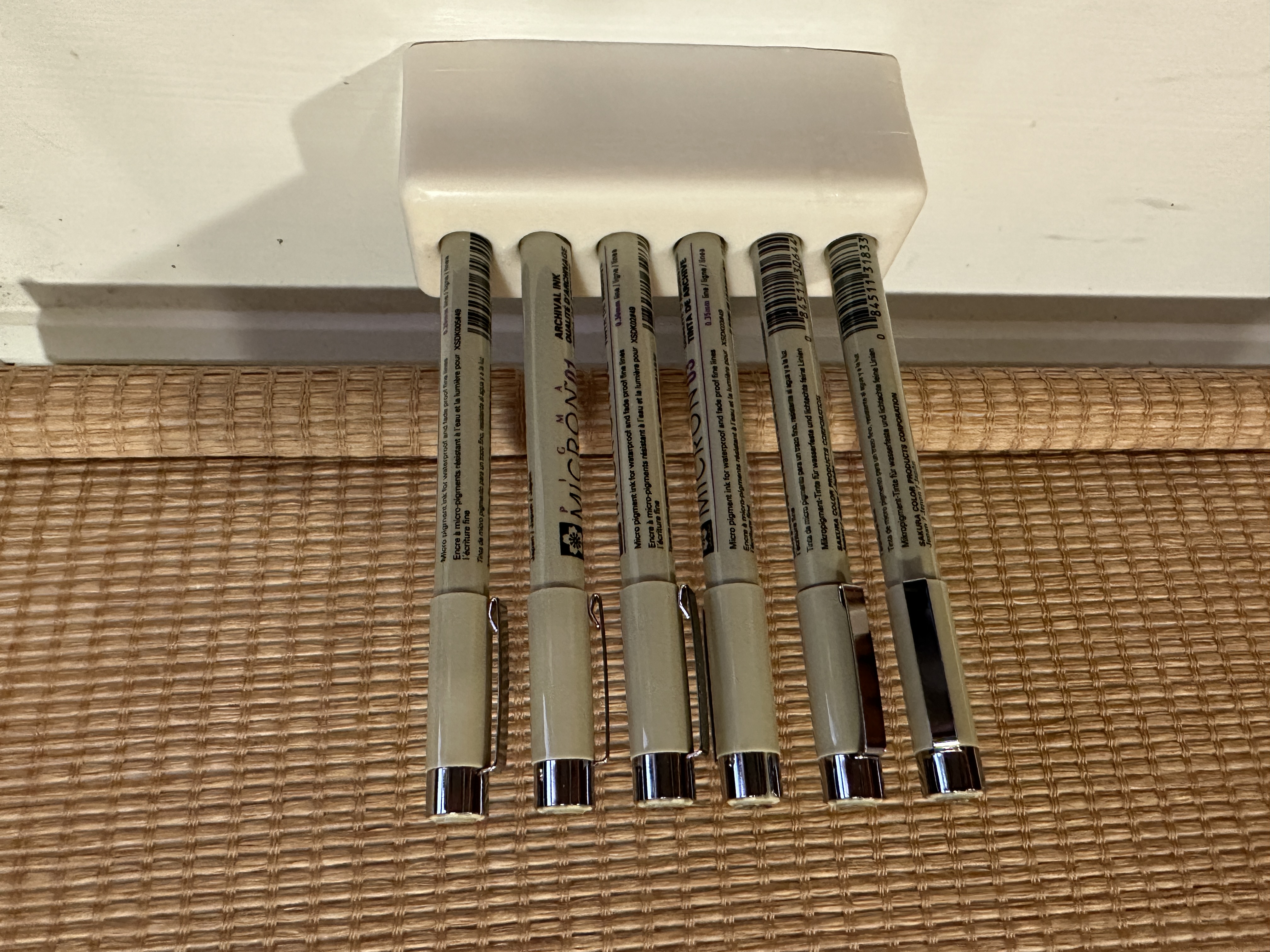 Pigma Micron 6 pen holder
