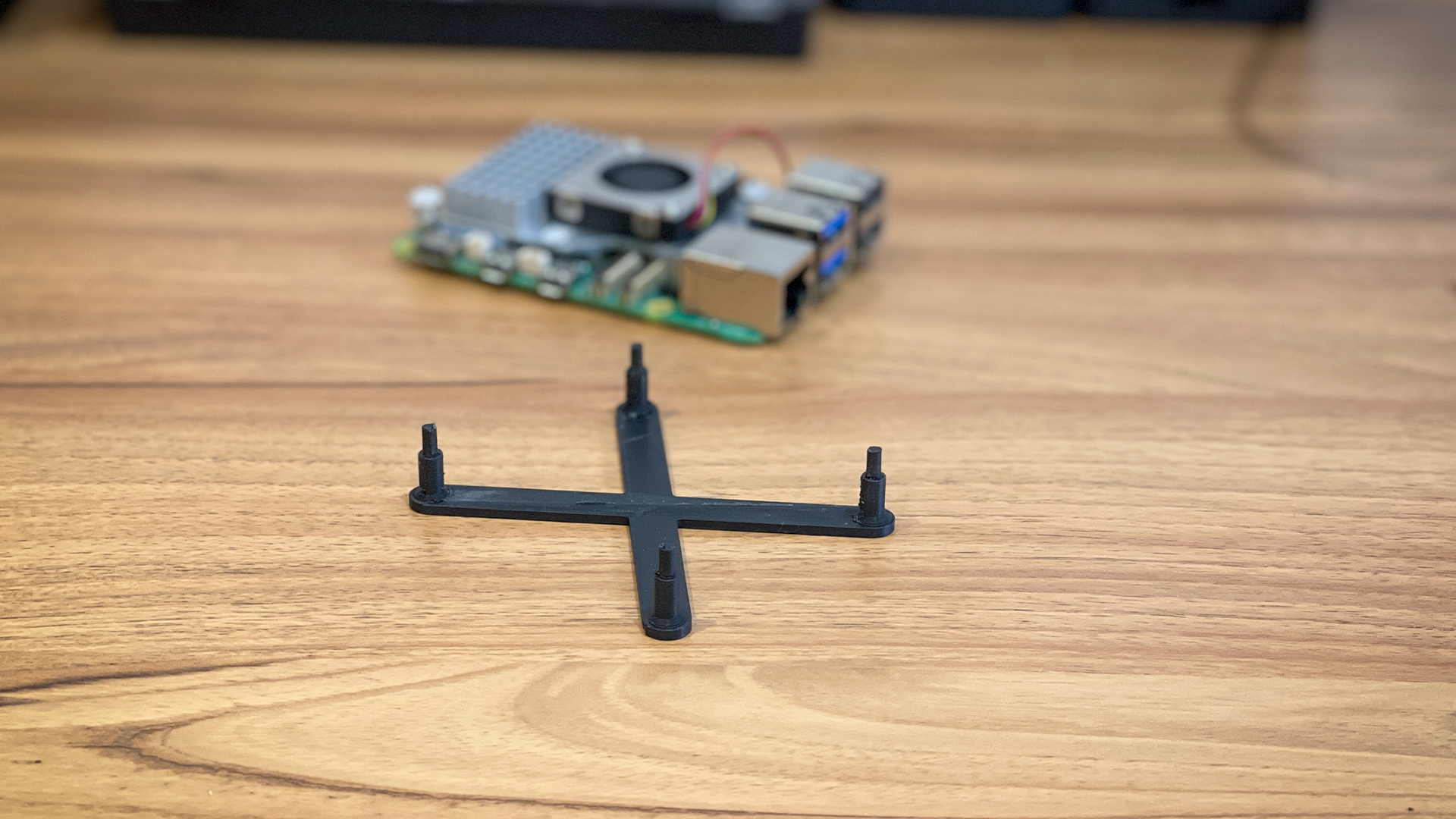 Super Simple Raspberry Pi Stand