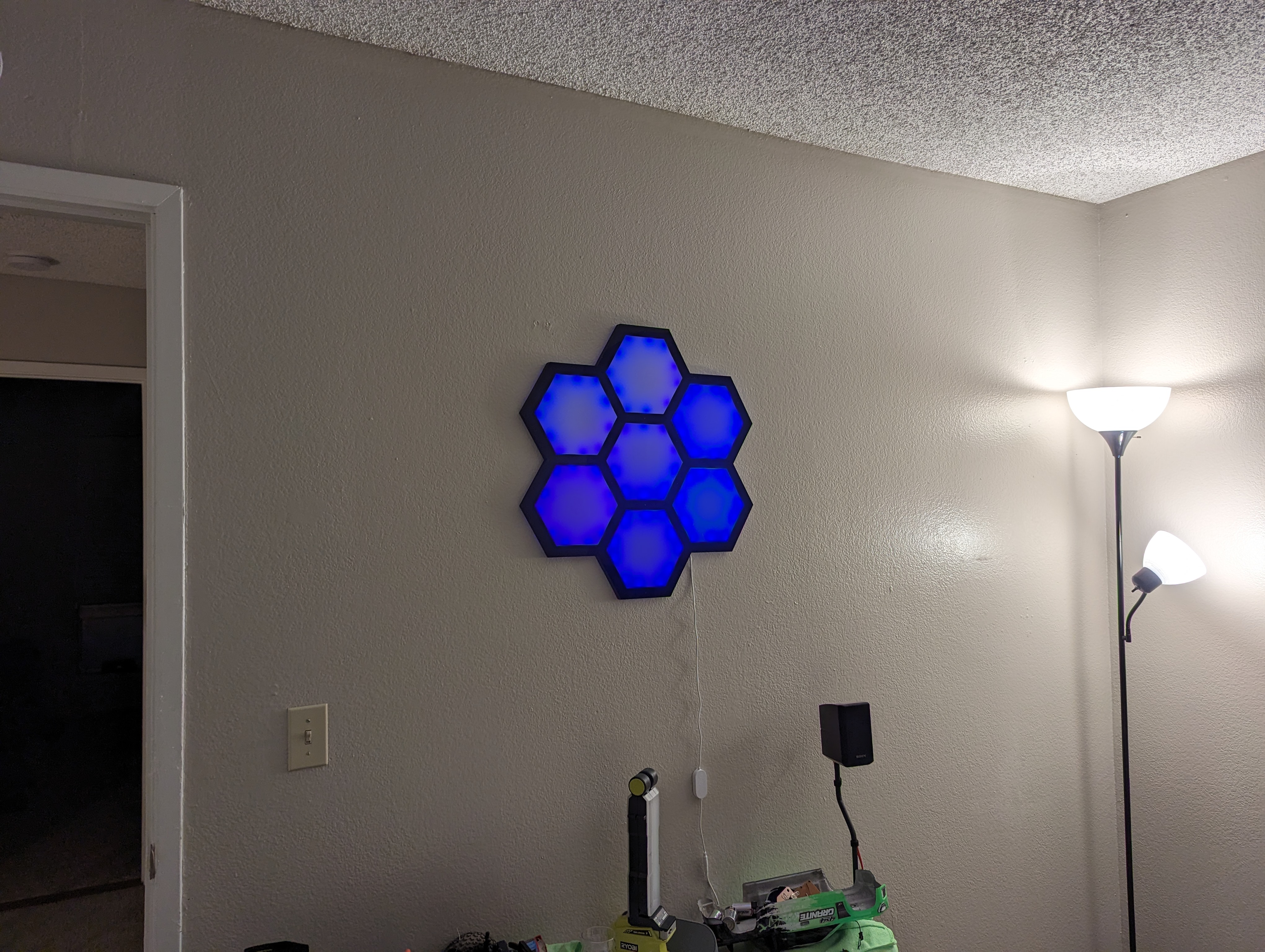 Miniatura 2 do modelo 3D Hex Panel Wall Light Fixture