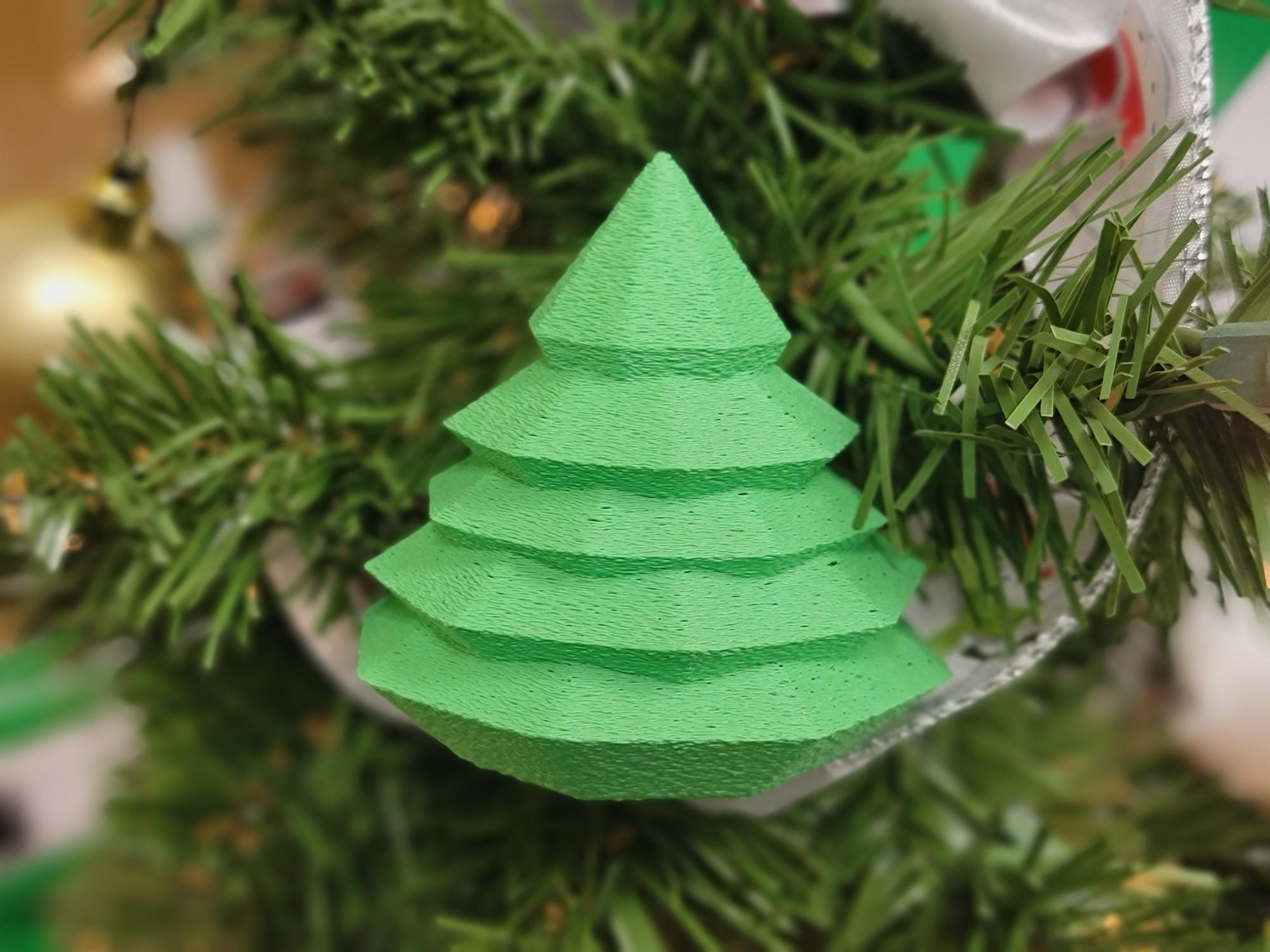 Vase Mode Christmas Tree