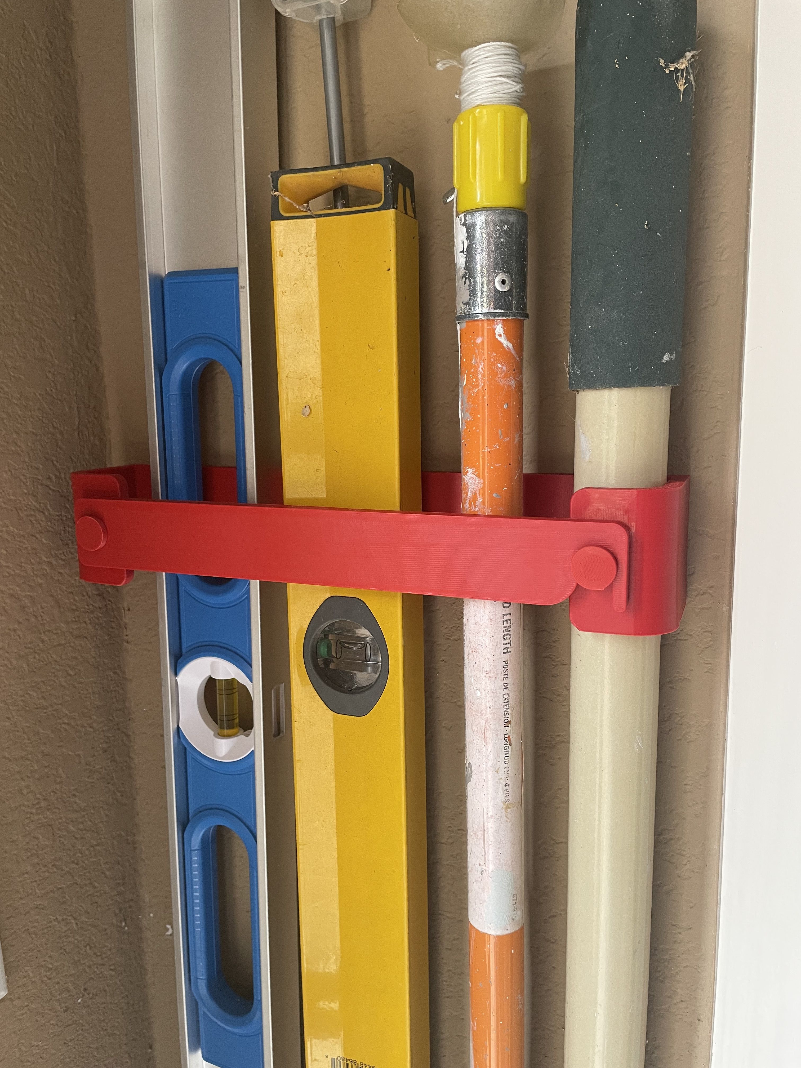 Miniatura 2 do modelo 3D Level/Paint Pole/Broom holder