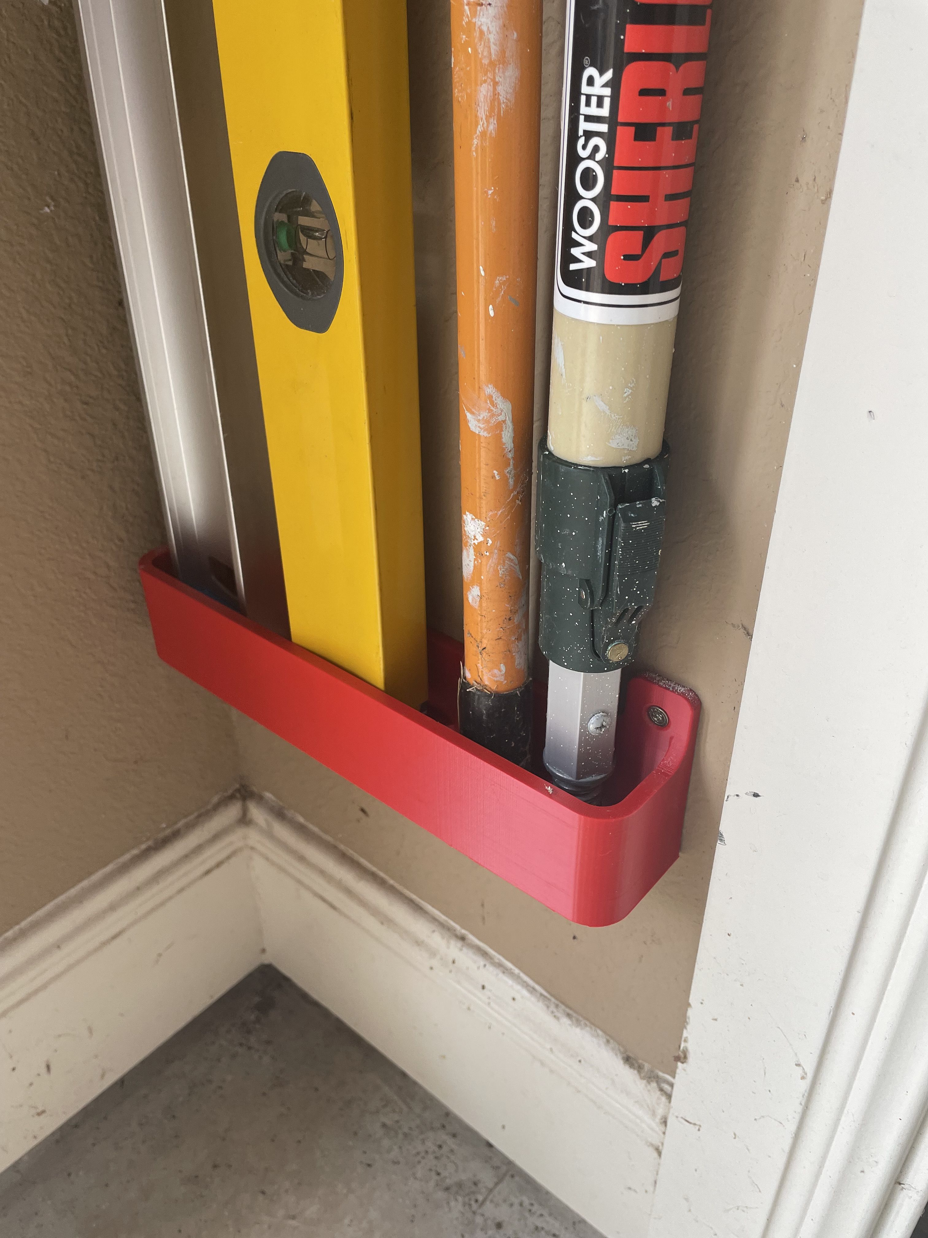 Level/Paint Pole/Broom holder