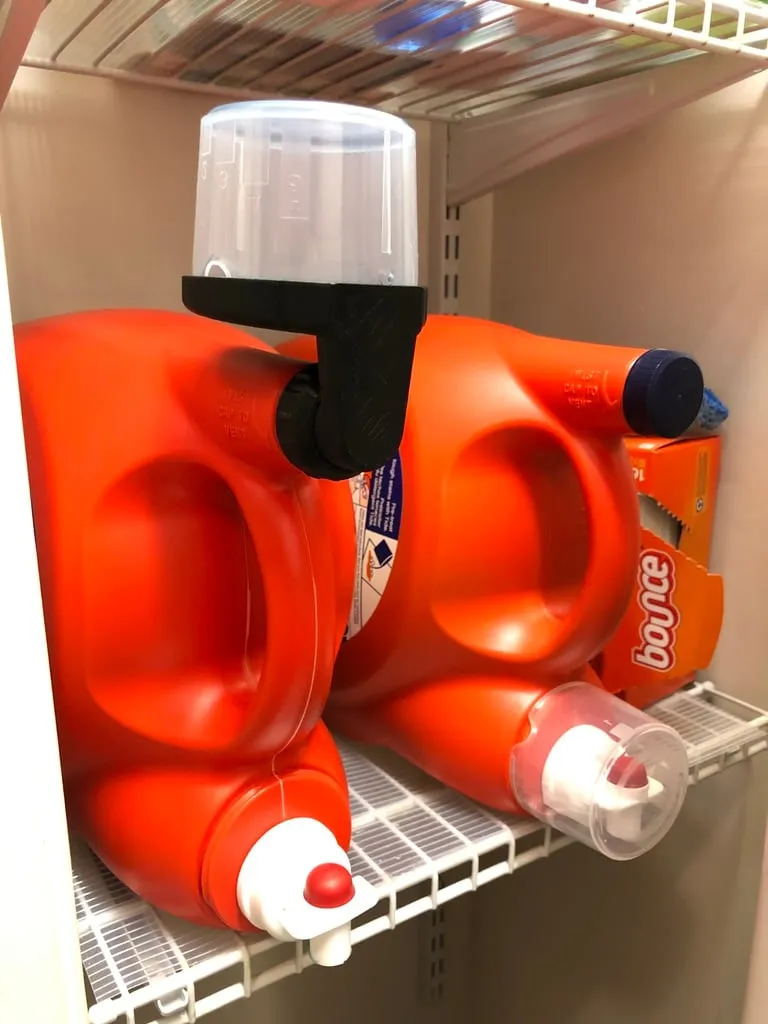 Druipbakje voor de maatdop van wasmiddelflacons