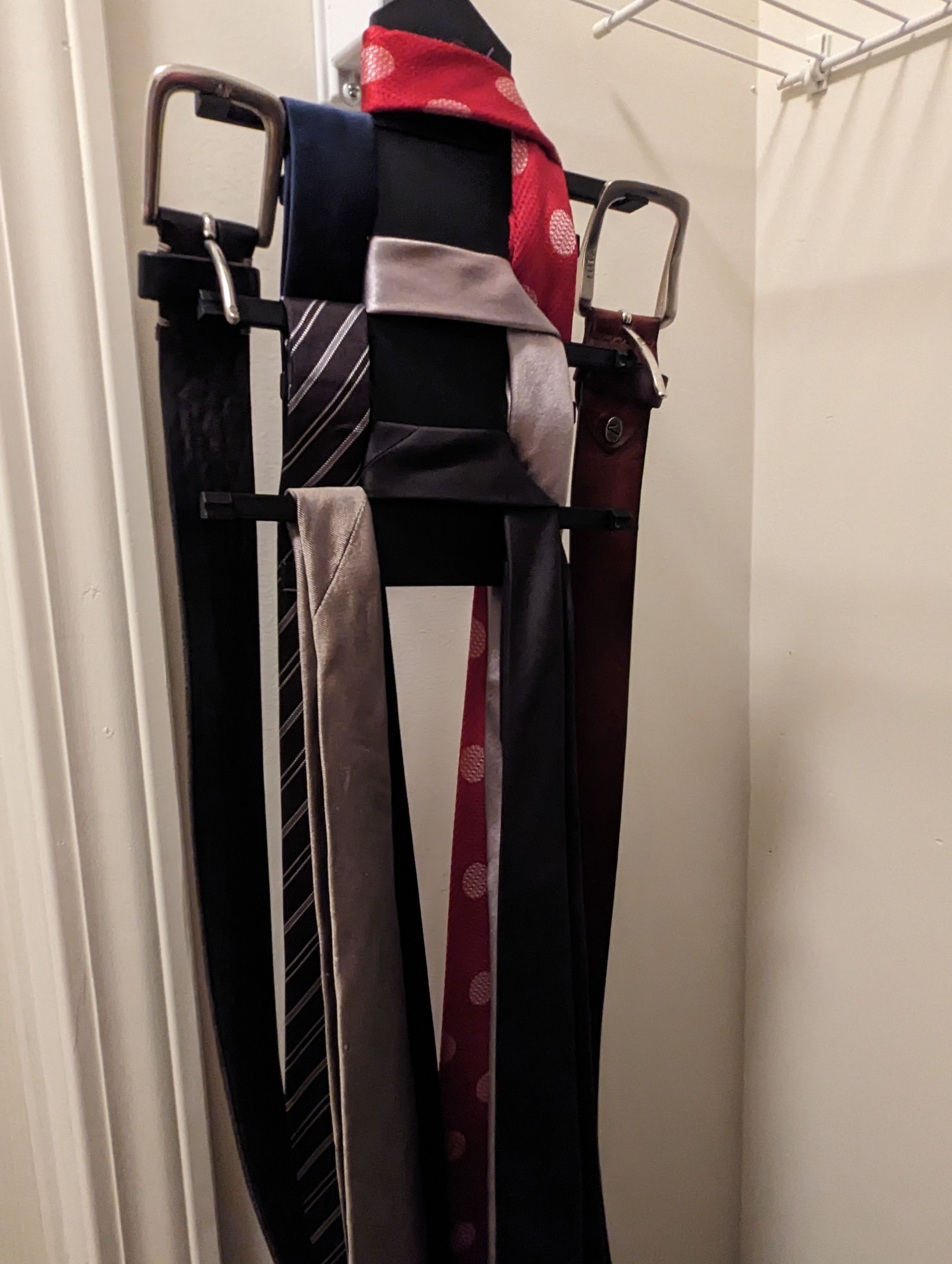 Tie and belt display rack by Orlando Marin Download free STL model