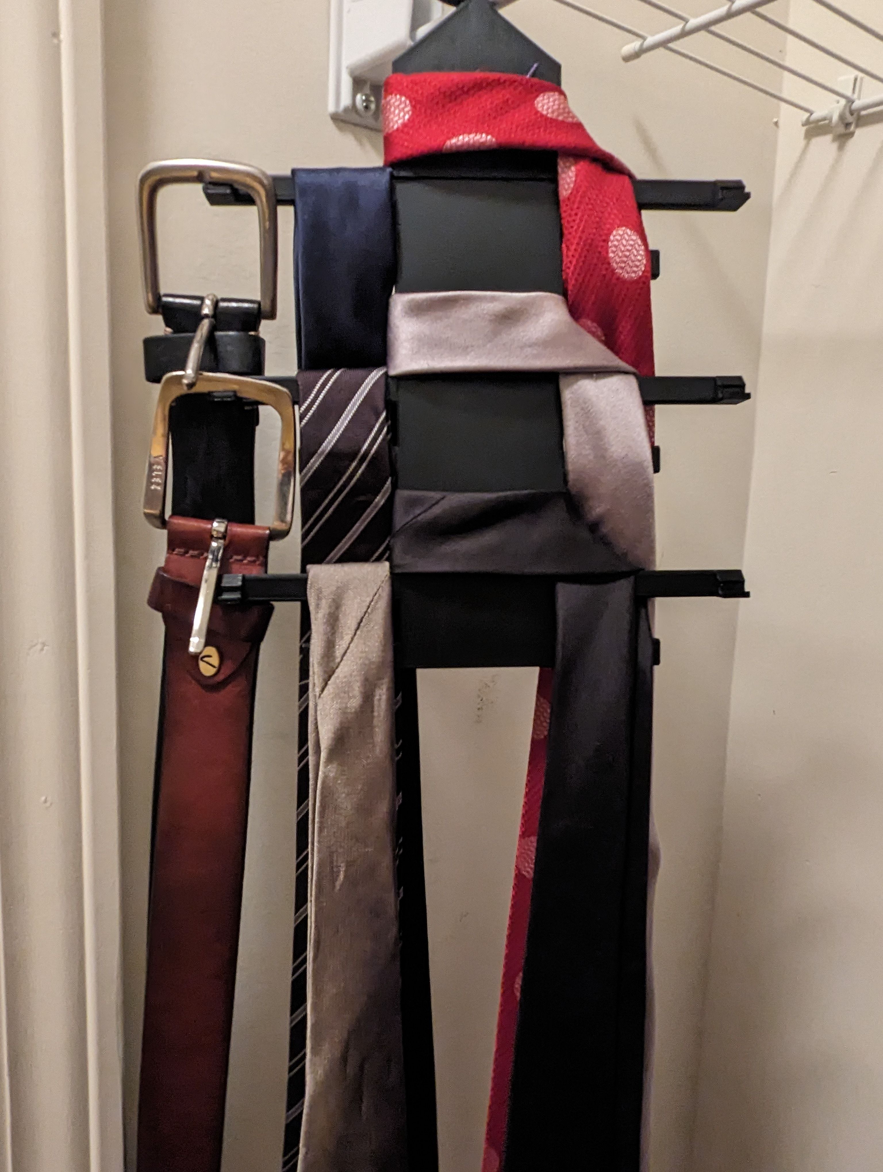 Tie and belt display rack by Orlando Marin Download free STL model