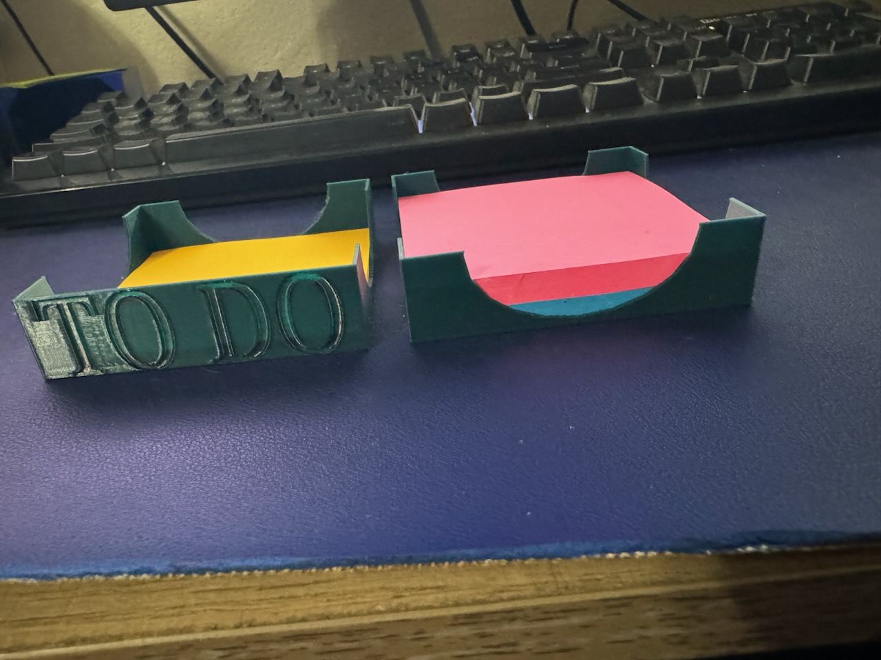 sticky note holder