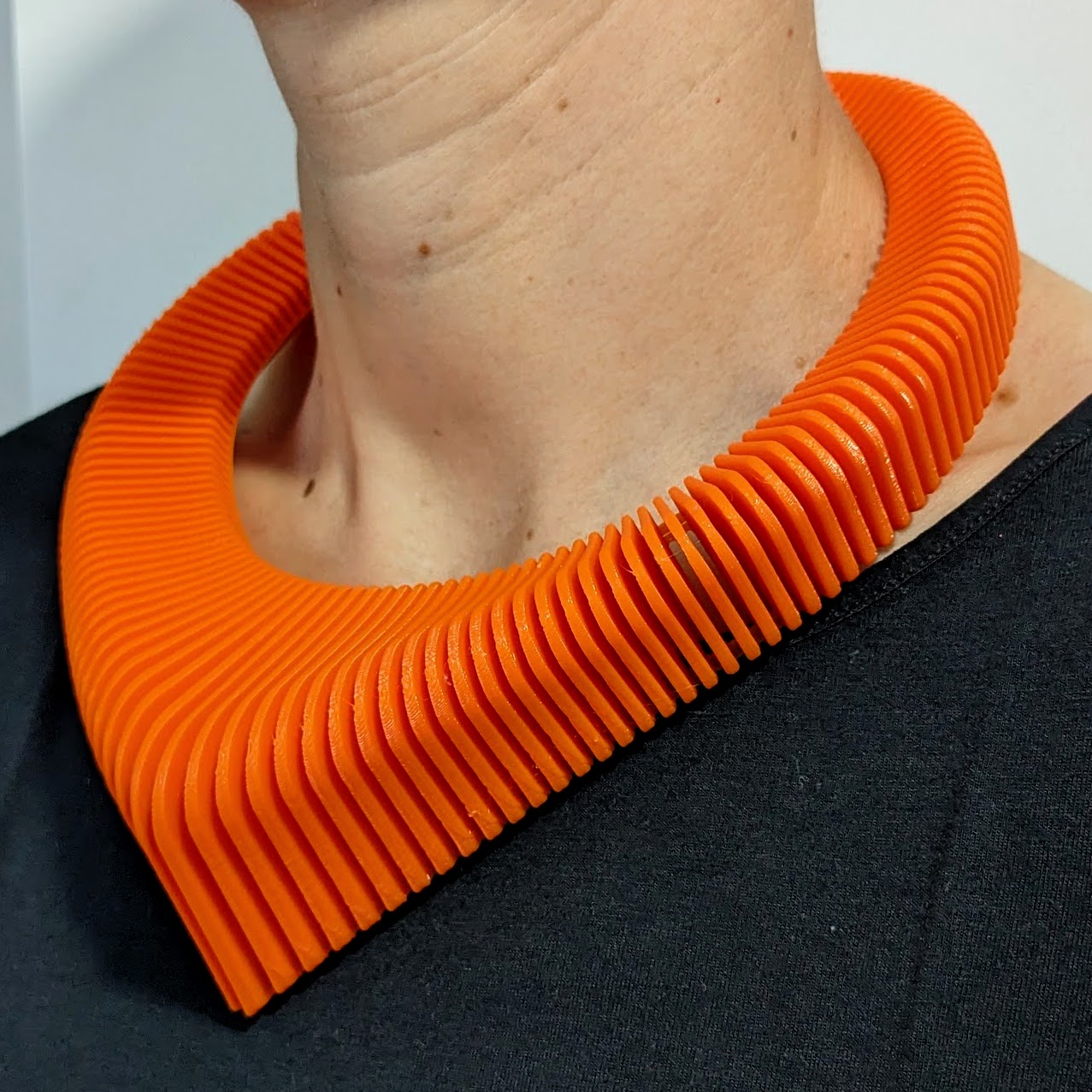 Chunky V Lamellae Necklace
