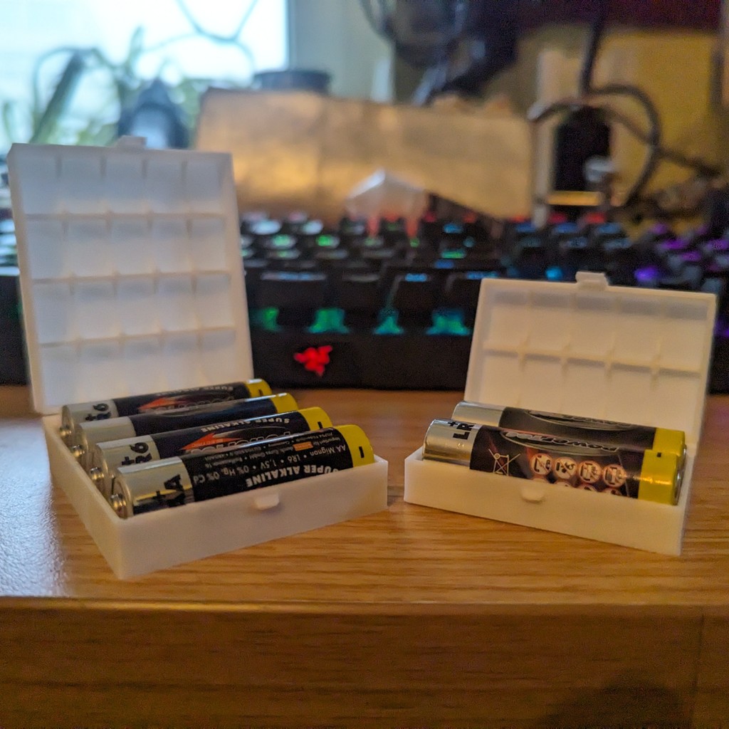 LR6 / AA Battery Holder/Case/Box - Hinge Print in Place