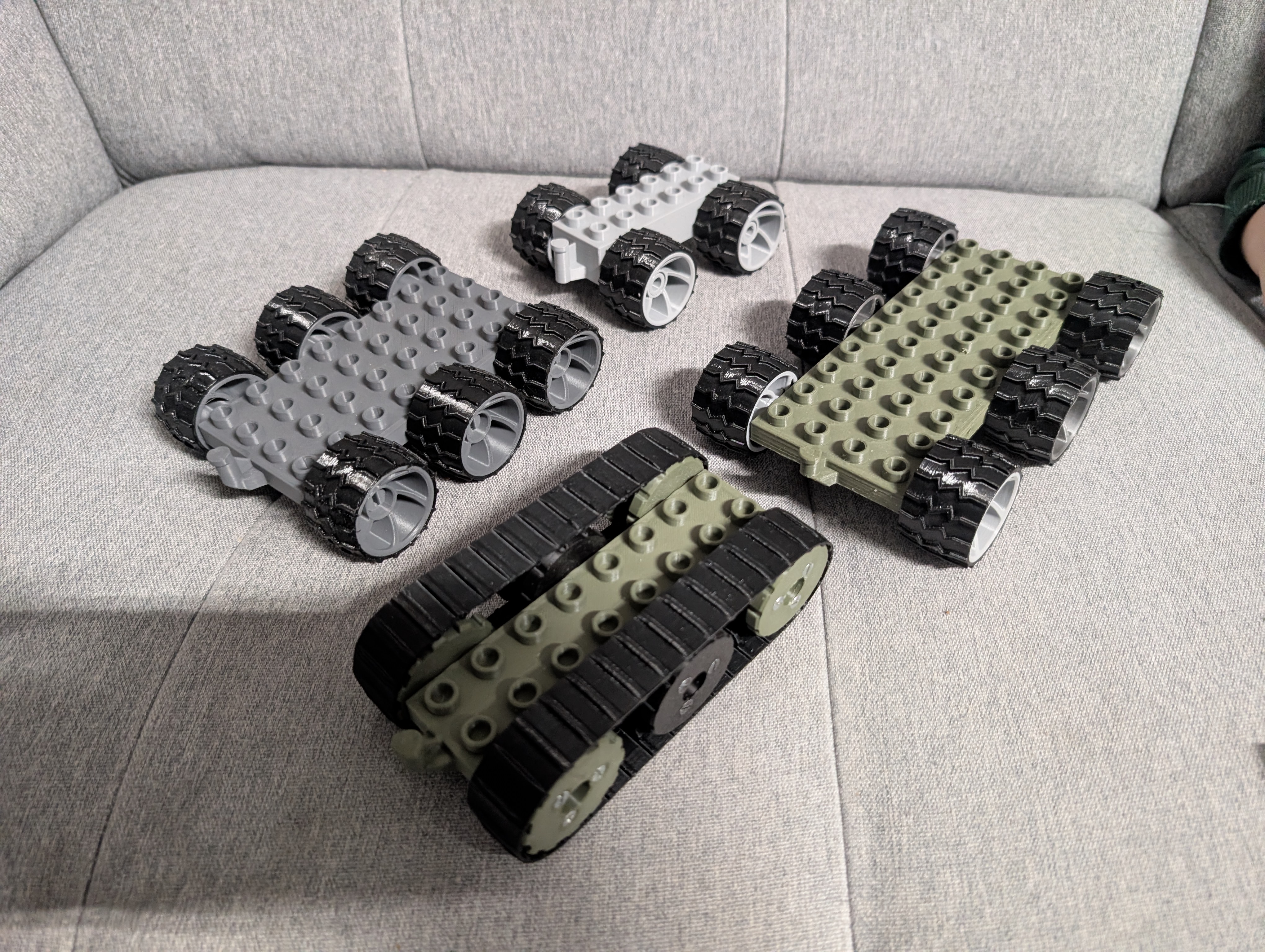 Lego Duplo Curiosity rover base