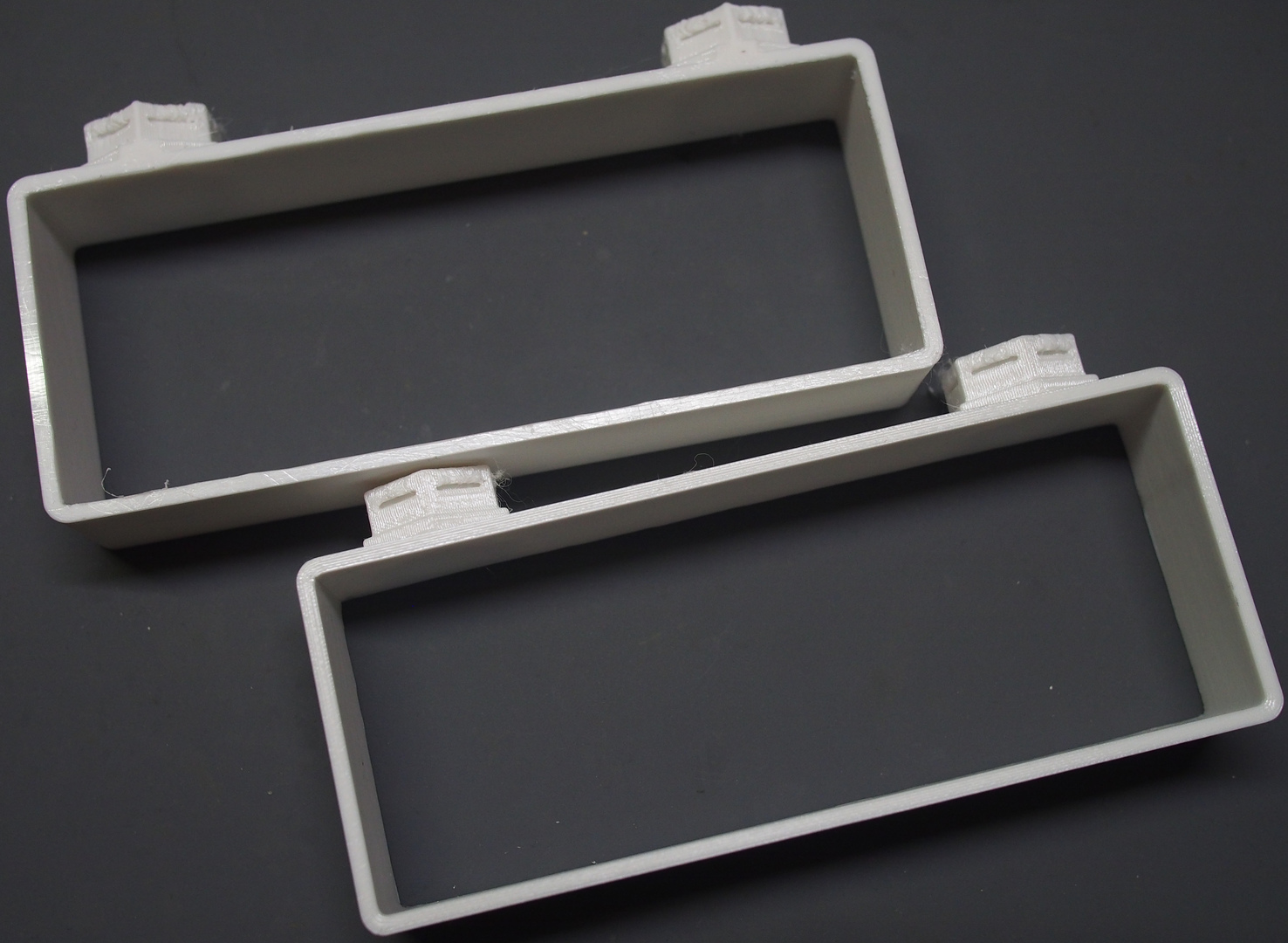 HSW parametric box holder frame (OpenSCAD)