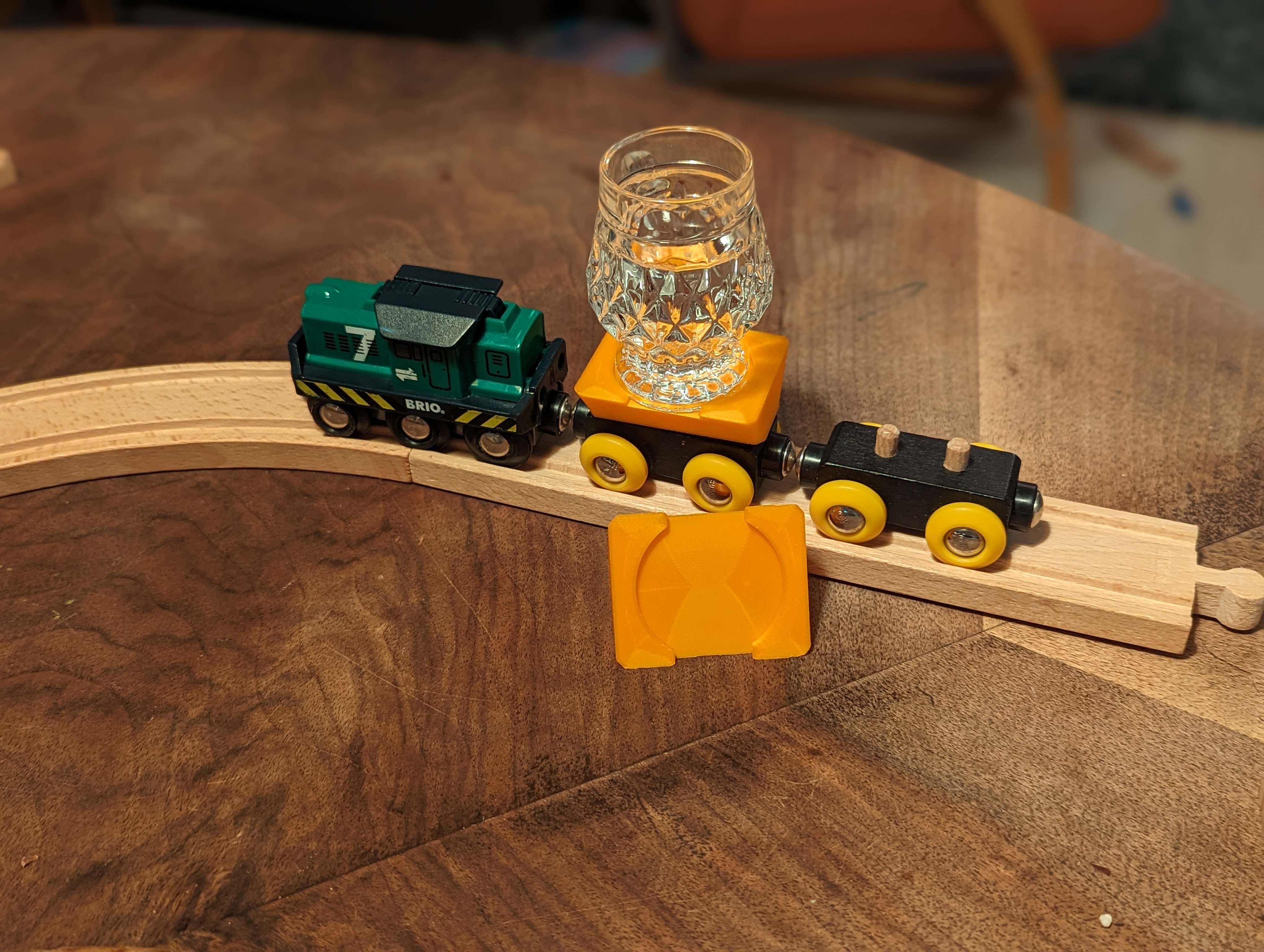 Brio Schnaps train - adapter for freight waggon of wooden train