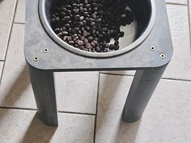 Vyvýšené držáky