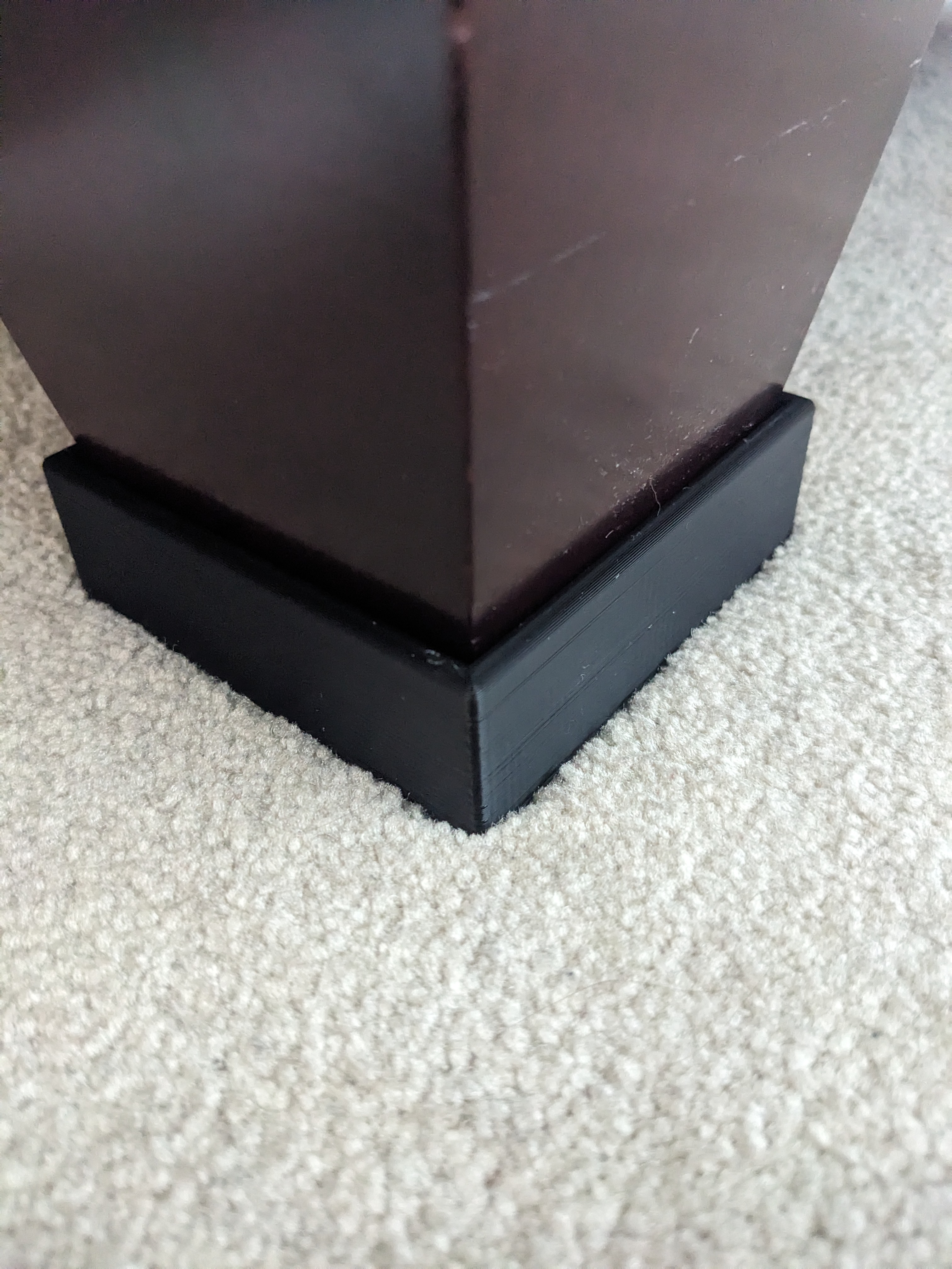 Miniatura 2 do modelo 3D Parametric Couch Riser