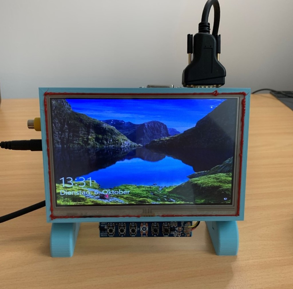 7" Display Case LS-7 HDMI/DVI/VGA/CVBS from Pollin