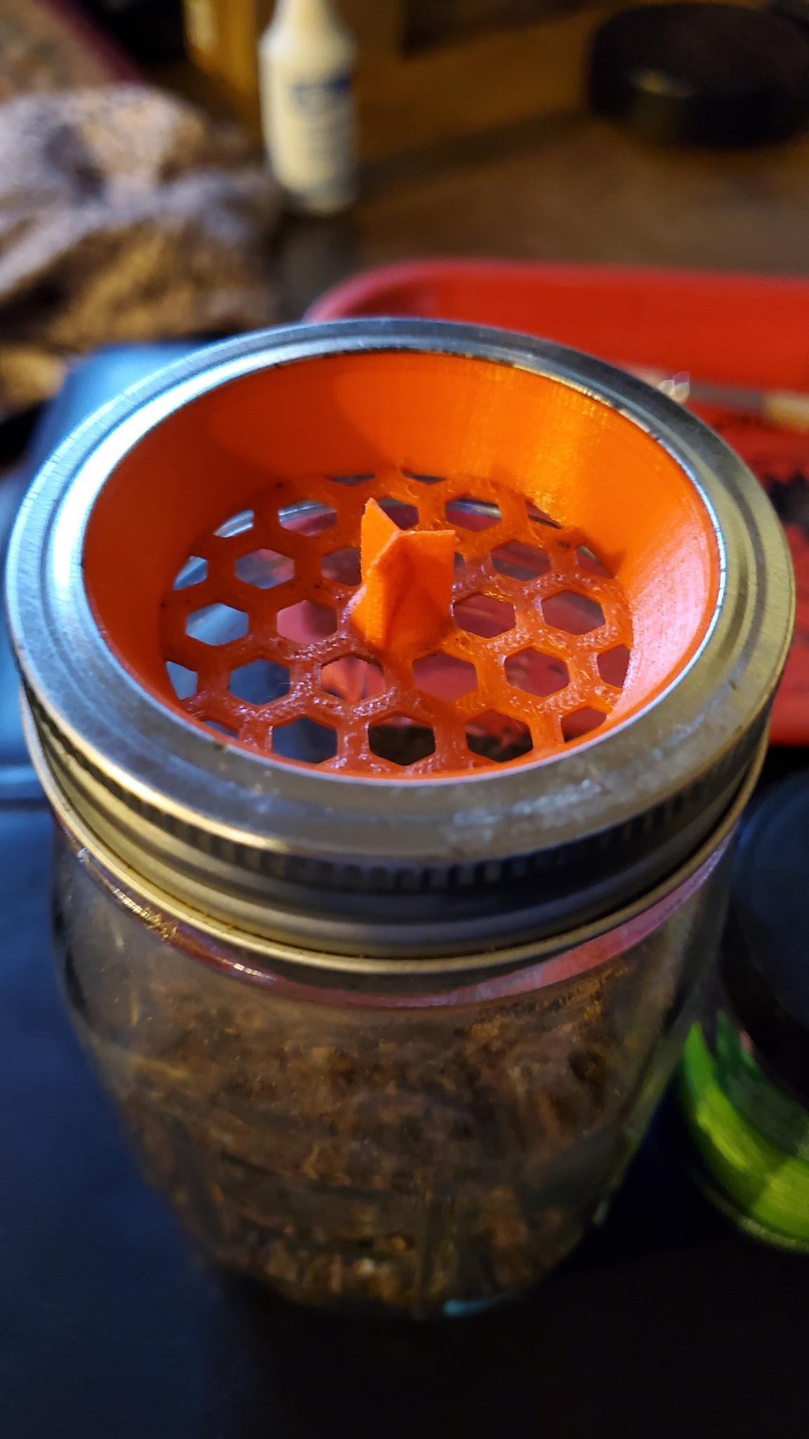 Mason jar lid for clearing Storz & Bickel (or POTV) capsules