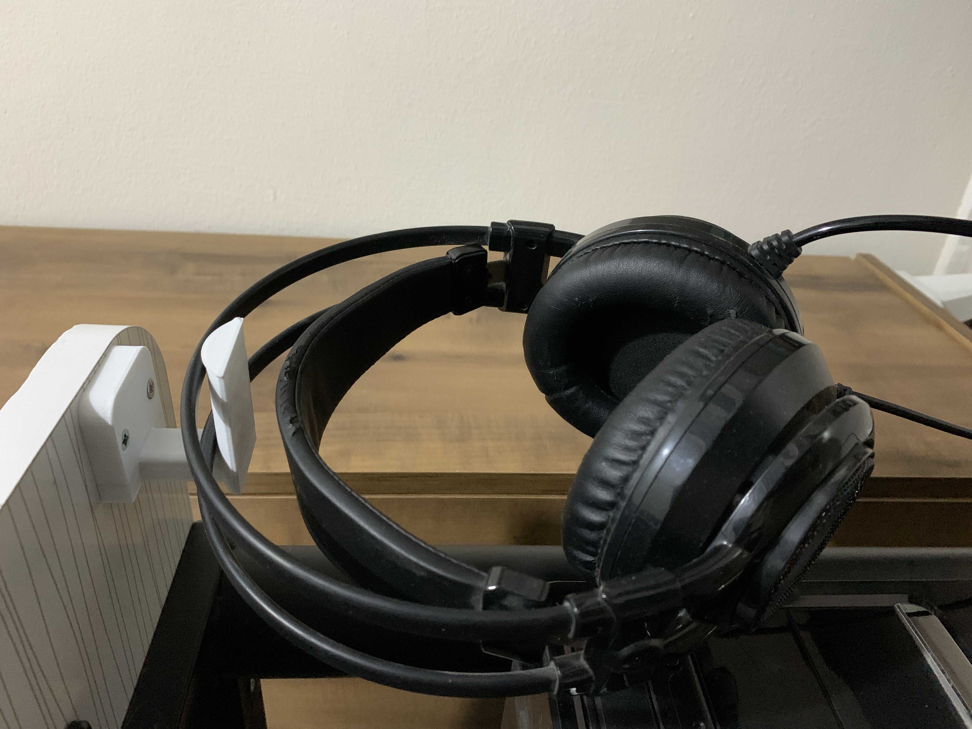 headphone holder