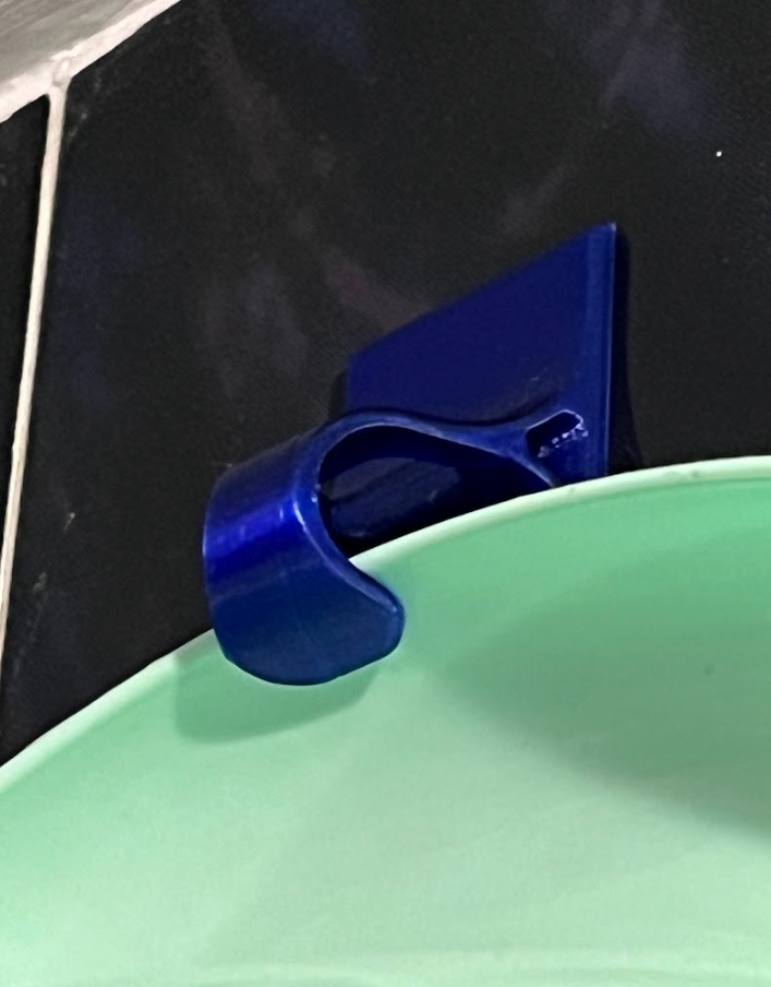 Hook for bathtub on the wall
