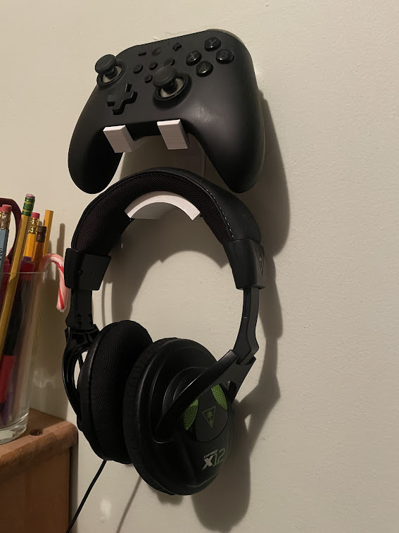 Xbox 1 Controller & Headphone Wall Mount