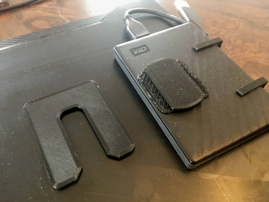 SlideDrive External Hard Drive mounting system for Laptop by Oliver