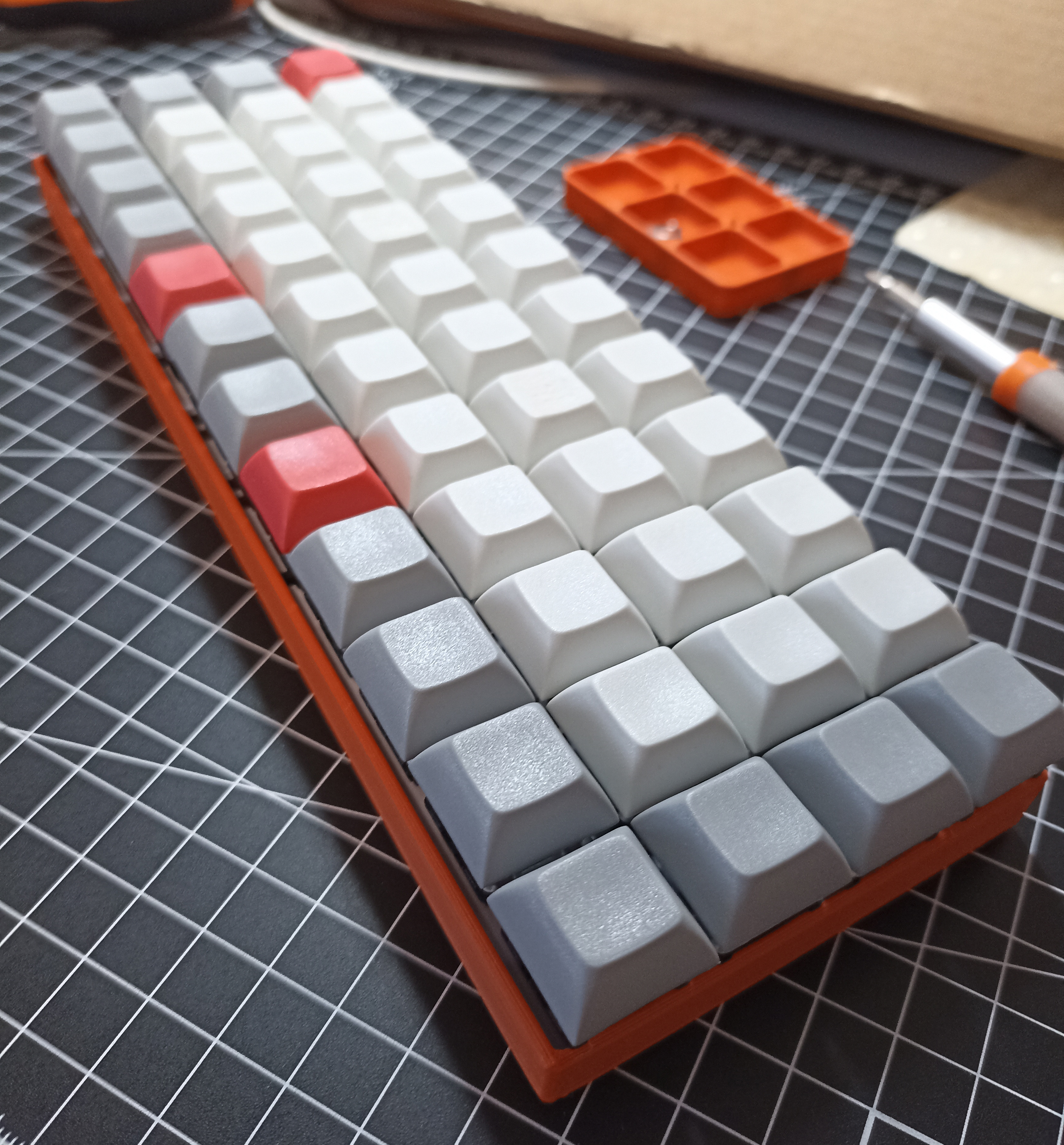 Keyboard case for JJ40 PCB
