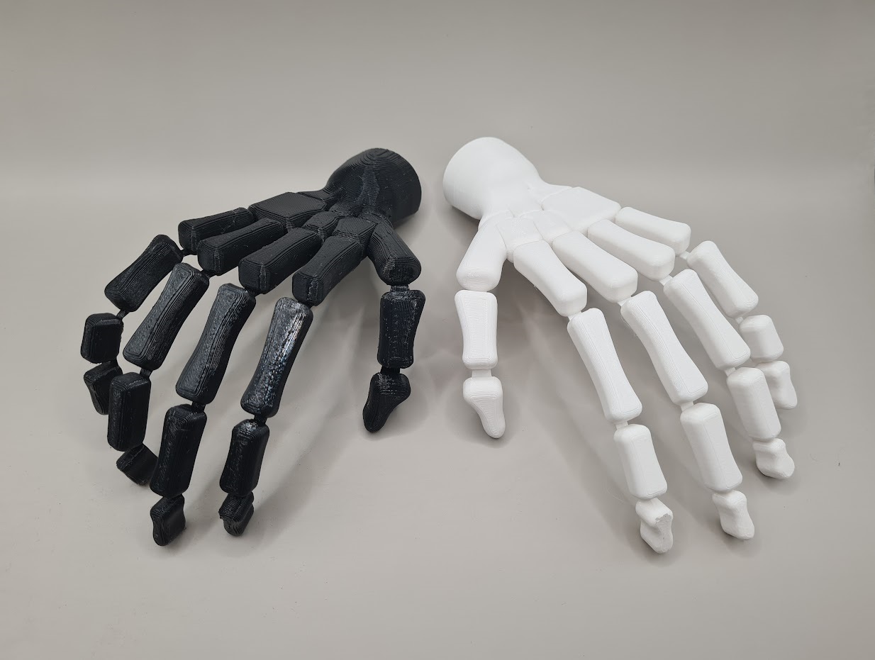 Skeleton hand (movable) 3D model thumbnail