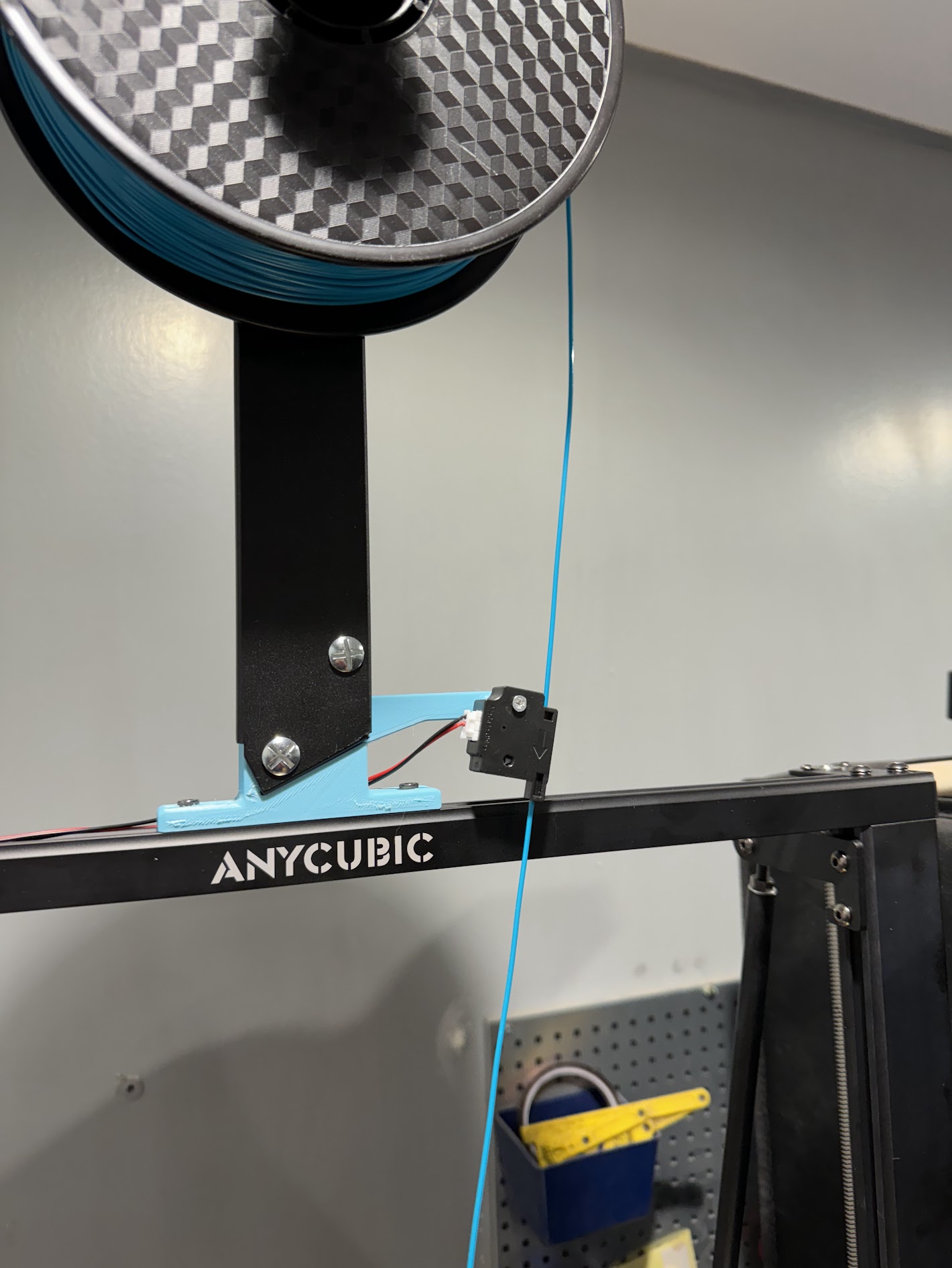 Anycubic Kobra 2 Max Top Middle Mount Spool Holder (redesign)